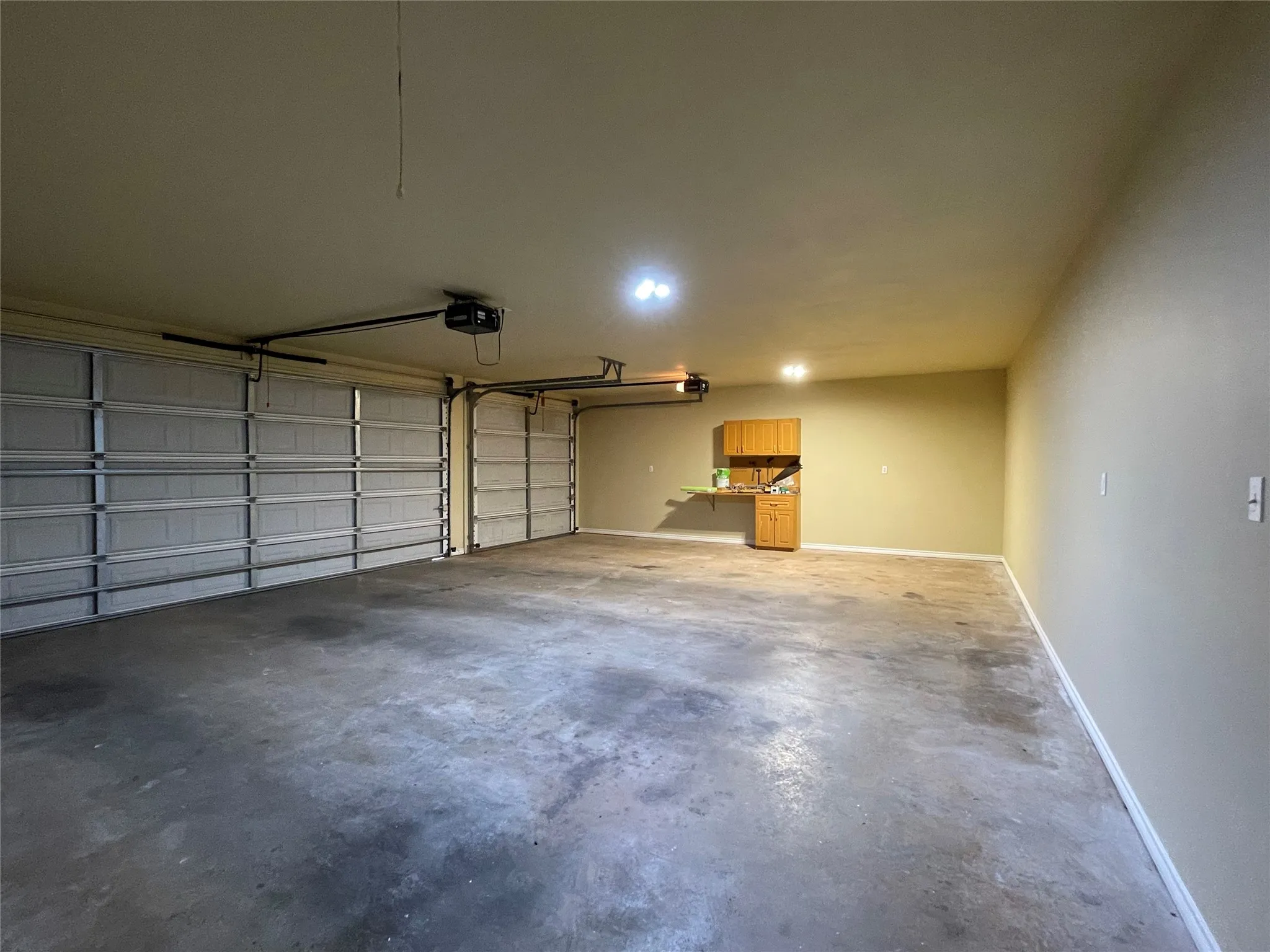 Single Family Residence For Sale in Smith County , 107 Spring Valley Run, Bullard, Texas 75757, 3 Bedroom, 4 Bathroom, 3 Garage spaces, 2,831 Sqft, built in 2004, mls#21289836, Real Estate Agent in Bullard, Homes For Sale in Smith county, Homes For Sale in Bullard, Realtor in Bullard Texas, Real Estate Brokerage Independent Realty Texas, Luminita Cordes Realtor