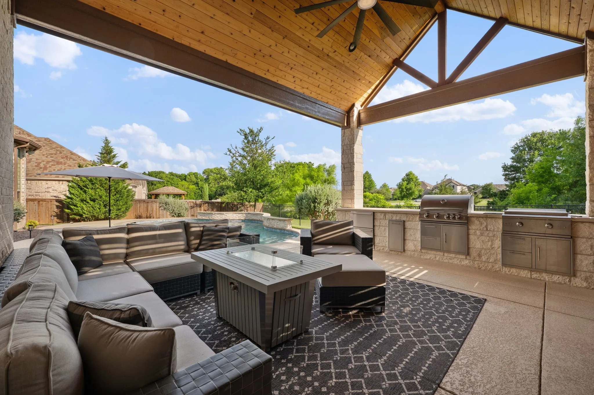 Single Family Residence For Sale in Collin County , 8513 Autumn Lake Trail, Mc Kinney, Texas 75071, 4 Bedroom, 6 Bathroom, 3 Garage spaces, 4,132 Sqft, built in 2019, mls#21291897, Real Estate Agent in Mc Kinney, Homes For Sale in Collin county, Homes For Sale in Mc Kinney, Realtor in Mc Kinney Texas, Real Estate Brokerage Independent Realty Texas, Luminita Cordes Realtor