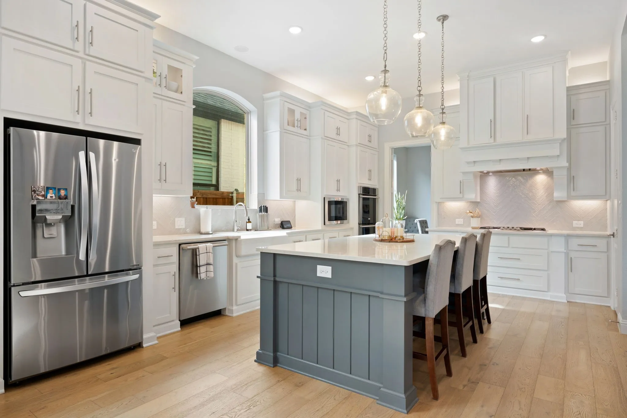Single Family Residence For Sale in Collin County , 8513 Autumn Lake Trail, Mc Kinney, Texas 75071, 4 Bedroom, 6 Bathroom, 3 Garage spaces, 4,132 Sqft, built in 2019, mls#21291897, Real Estate Agent in Mc Kinney, Homes For Sale in Collin county, Homes For Sale in Mc Kinney, Realtor in Mc Kinney Texas, Real Estate Brokerage Independent Realty Texas, Luminita Cordes Realtor