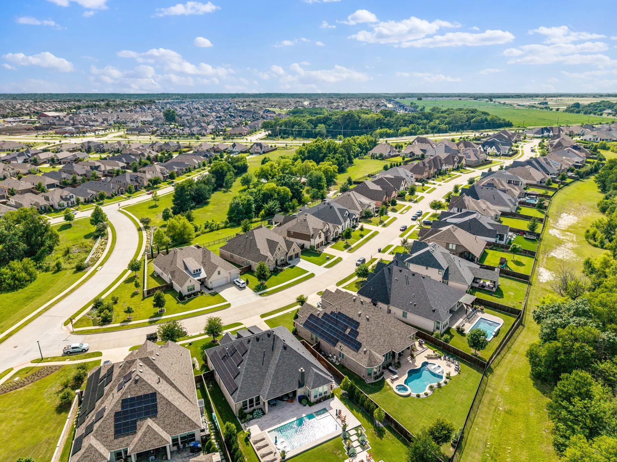 Single Family Residence For Sale in Collin County , 8513 Autumn Lake Trail, Mc Kinney, Texas 75071, 4 Bedroom, 6 Bathroom, 3 Garage spaces, 4,132 Sqft, built in 2019, mls#21291897, Real Estate Agent in Mc Kinney, Homes For Sale in Collin county, Homes For Sale in Mc Kinney, Realtor in Mc Kinney Texas, Real Estate Brokerage Independent Realty Texas, Luminita Cordes Realtor