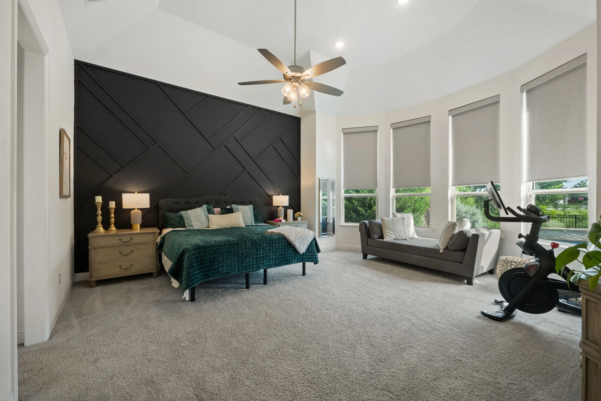 Single Family Residence For Sale in Collin County , 8513 Autumn Lake Trail, Mc Kinney, Texas 75071, 4 Bedroom, 6 Bathroom, 3 Garage spaces, 4,132 Sqft, built in 2019, mls#21291897, Real Estate Agent in Mc Kinney, Homes For Sale in Collin county, Homes For Sale in Mc Kinney, Realtor in Mc Kinney Texas, Real Estate Brokerage Independent Realty Texas, Luminita Cordes Realtor