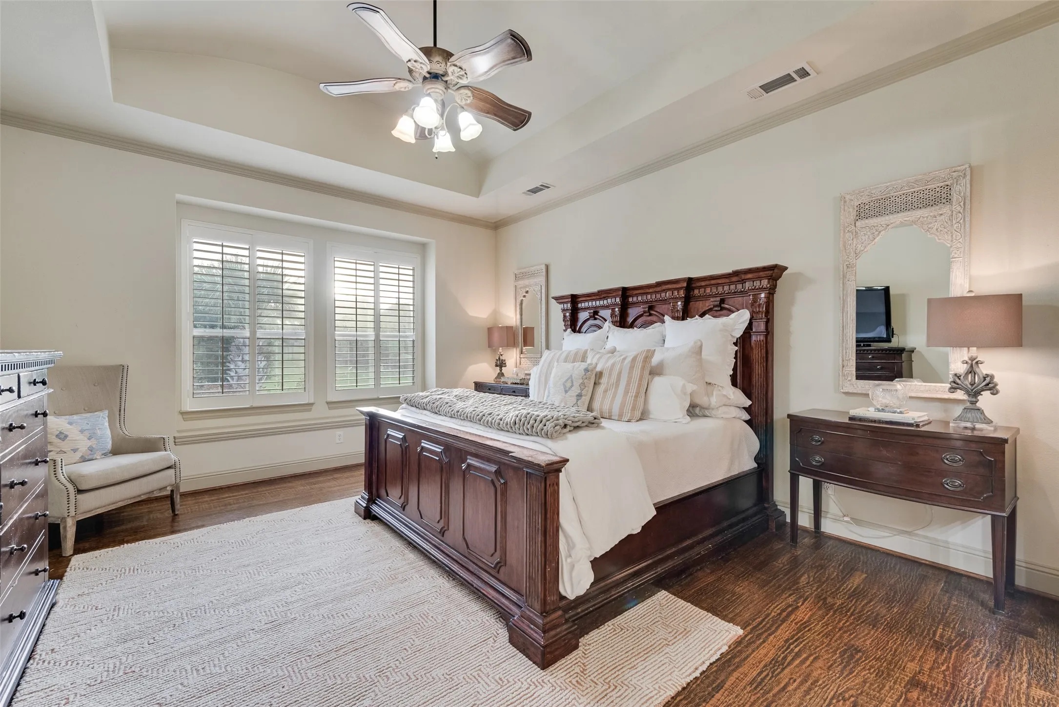 Single Family Residence For Sale in Rockwall County , 108 Berkshire Lane, Heath, Texas 75032, 4 Bedroom, 3 Bathroom, 3 Garage spaces, 3,616 Sqft, built in 2007, mls#21293056, Real Estate Agent in Heath, Homes For Sale in Rockwall county, Homes For Sale in Heath, Realtor in Heath Texas, Real Estate Brokerage Independent Realty Texas, Luminita Cordes Realtor