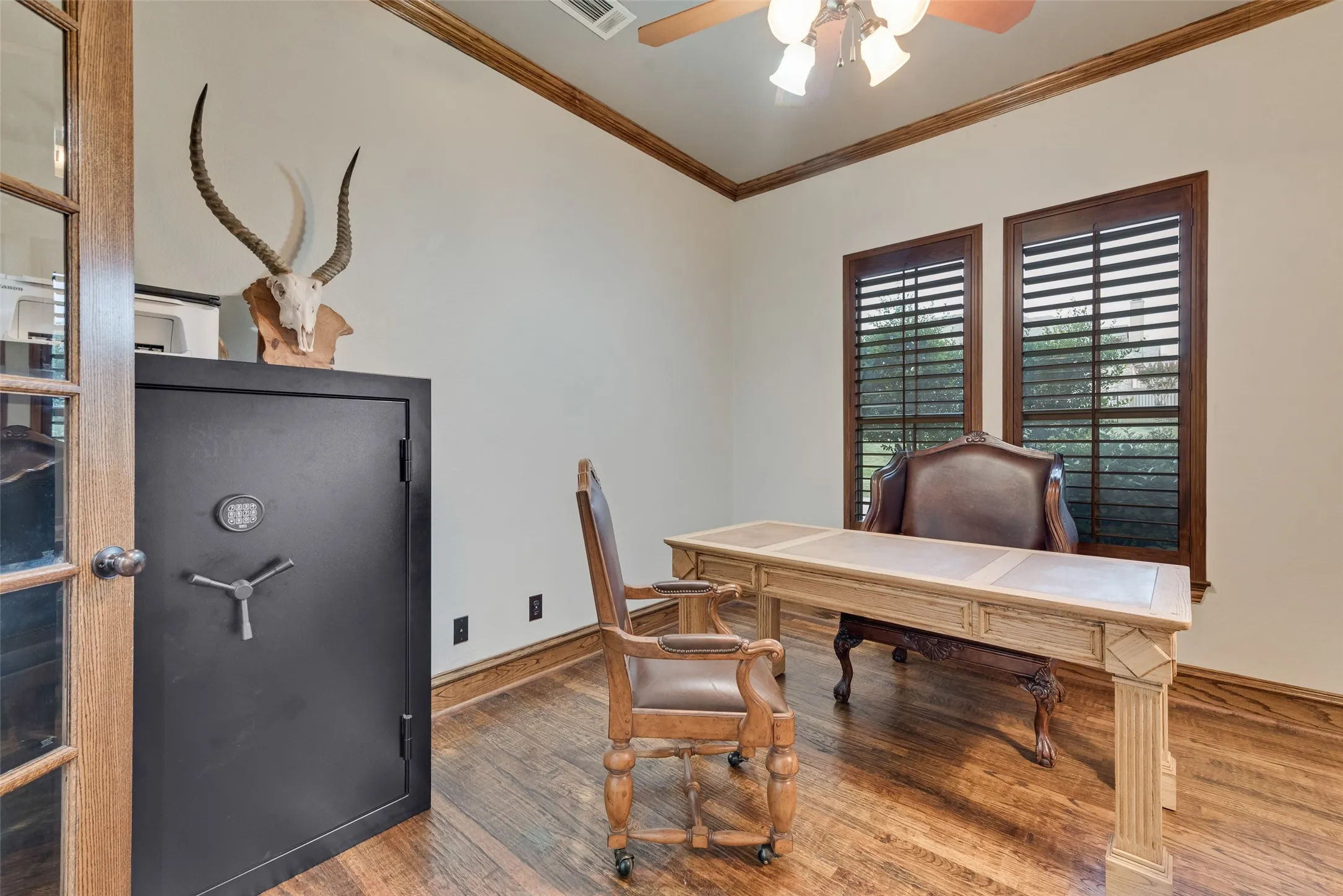 Single Family Residence For Sale in Rockwall County , 108 Berkshire Lane, Heath, Texas 75032, 4 Bedroom, 3 Bathroom, 3 Garage spaces, 3,616 Sqft, built in 2007, mls#21293056, Real Estate Agent in Heath, Homes For Sale in Rockwall county, Homes For Sale in Heath, Realtor in Heath Texas, Real Estate Brokerage Independent Realty Texas, Luminita Cordes Realtor