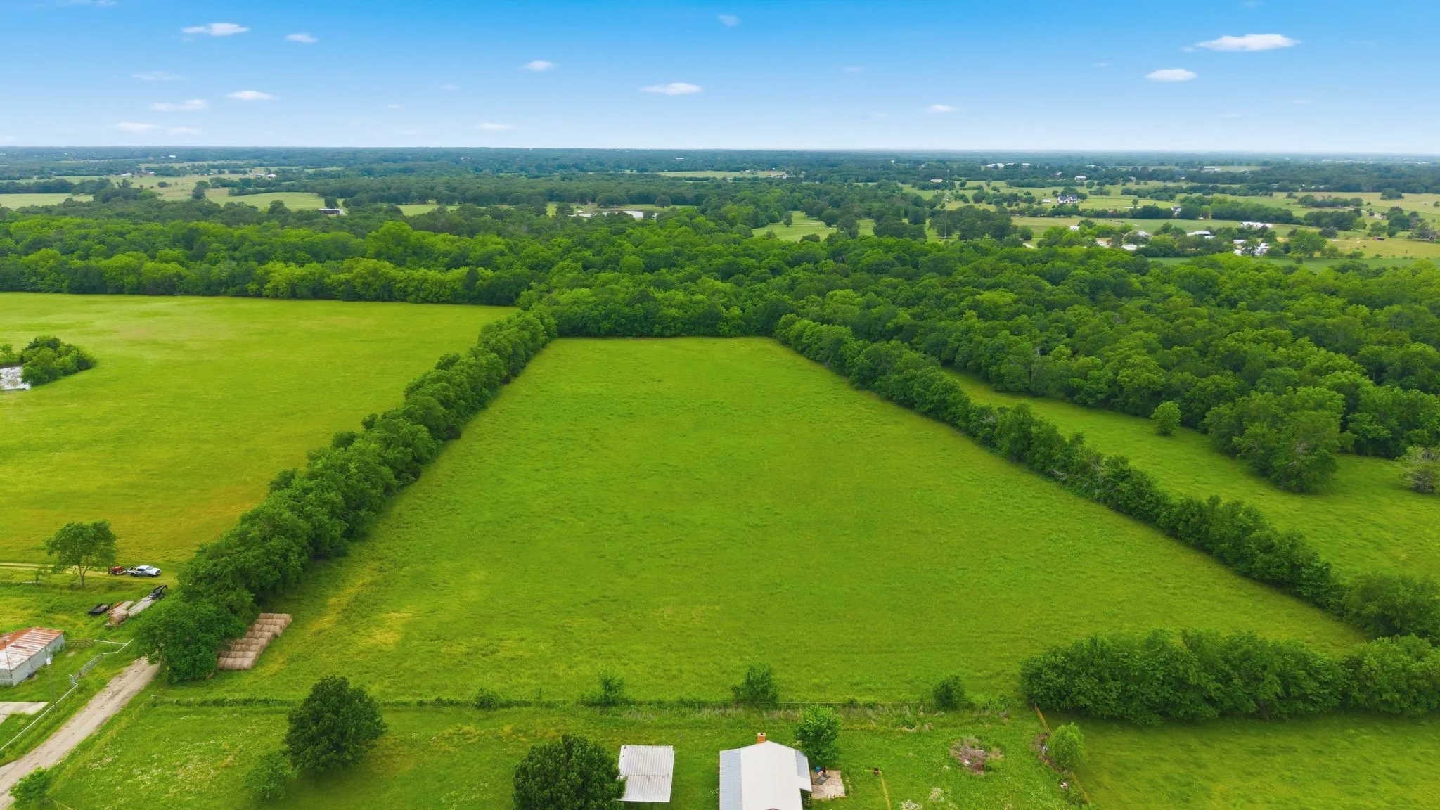 Farm For Sale in Hunt County , 7635 County Road 4209, Campbell, Texas 75422, 3 Bedroom, 3 Bathroom, 2 Garage spaces, 2,225 Sqft, built in 1939, Price $1,800,000, mls#21293064, Real Estate Agent in Campbell, Homes For Sale in Hunt county, Homes For Sale in Campbell, Realtor in Campbell Texas, Real Estate Brokerage Independent Realty Texas, Luminita Cordes Realtor