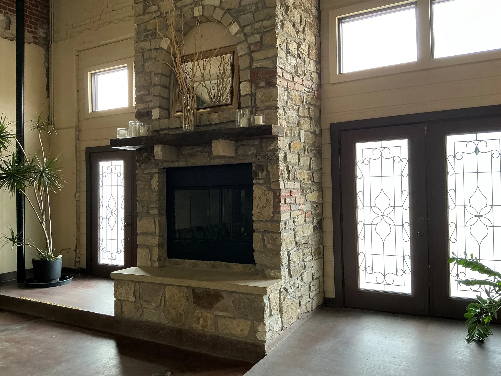 Business For Sale in Comanche County , 120/124 N Austin Street, Comanche, Texas 76442, 0, 0, Garage spaces, 0 Sqft, built in 1913, Price $775,999, mls#21293019, Real Estate Agent in Comanche, Homes For Sale in Comanche county, Homes For Sale in Comanche, Realtor in Comanche Texas, Real Estate Brokerage Independent Realty Texas, Luminita Cordes Realtor