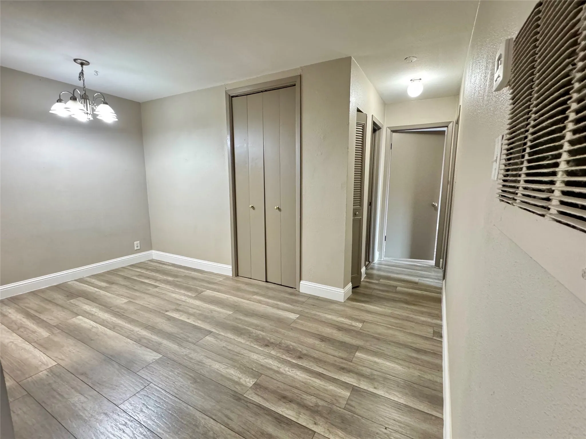 Condominium For Rent in Dallas County , 5981 Arapaho Road 303, Dallas, Texas 75248, 2 Bedroom, 2 Bathroom, Garage spaces, 995 Sqft, built in 1980, mls#21293069, Real Estate Agent in Dallas, Homes For Rent in Dallas county, Homes For Rent in Dallas, Realtor in Dallas Texas, Real Estate Brokerage Independent Realty Texas, Luminita Cordes Realtor
