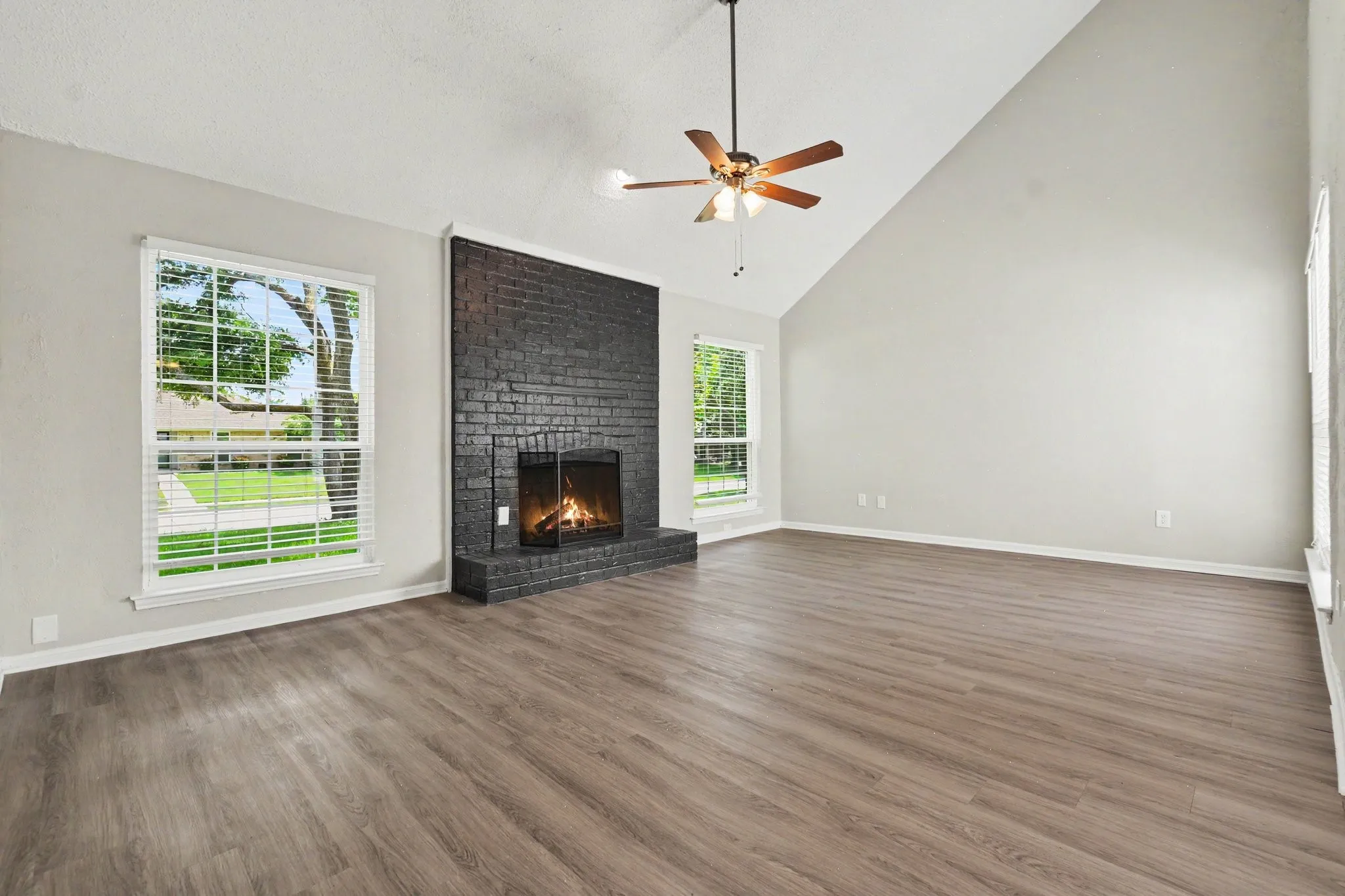 Single Family Residence For Sale in Collin County , 4537 Miami Drive, Plano, Texas 75093, 5 Bedroom, 3 Bathroom, 2 Garage spaces, 2,254 Sqft, built in 1981, mls#21292094, Real Estate Agent in Plano, Homes For Sale in Collin county, Homes For Sale in Plano, Realtor in Plano Texas, Real Estate Brokerage Independent Realty Texas, Luminita Cordes Realtor