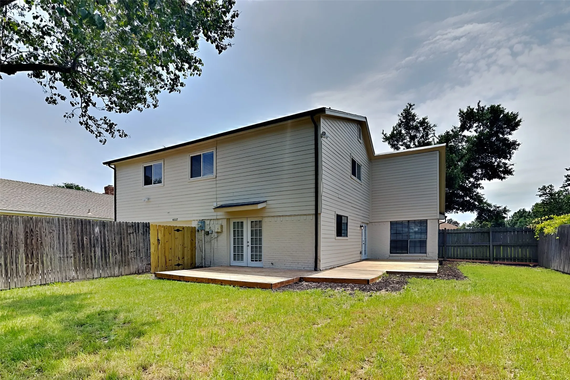 Single Family Residence For Sale in Collin County , 4537 Miami Drive, Plano, Texas 75093, 5 Bedroom, 3 Bathroom, 2 Garage spaces, 2,254 Sqft, built in 1981, mls#21292094, Real Estate Agent in Plano, Homes For Sale in Collin county, Homes For Sale in Plano, Realtor in Plano Texas, Real Estate Brokerage Independent Realty Texas, Luminita Cordes Realtor