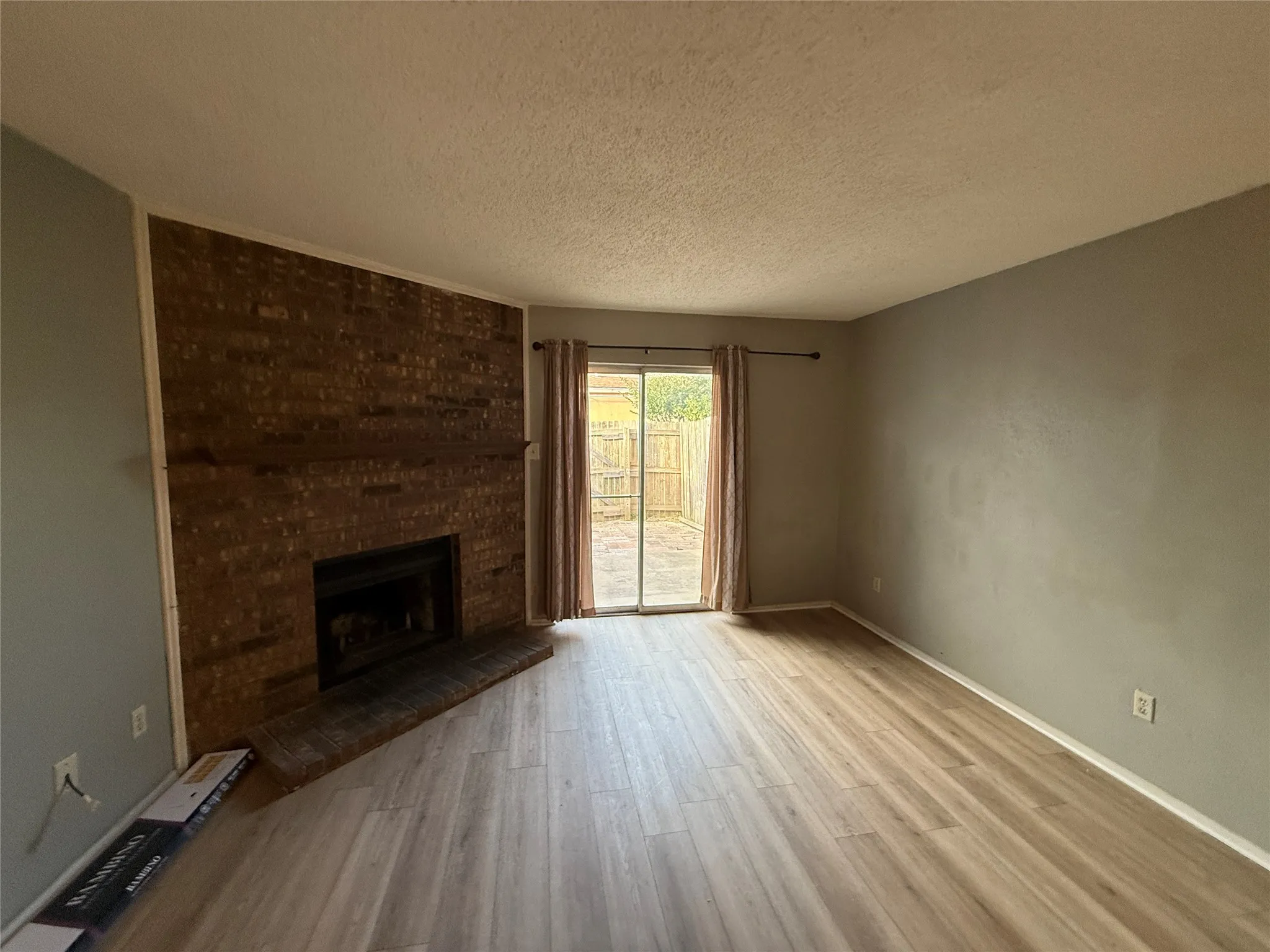 Condominium For Rent in Dallas County , 701 Lee Street 2A, Mesquite, Texas 75149, 2 Bedroom, 2 Bathroom, Garage spaces, 1,073 Sqft, built in 1984, mls#21293077, Real Estate Agent in Mesquite, Homes For Rent in Dallas county, Homes For Rent in Mesquite, Realtor in Mesquite Texas, Real Estate Brokerage Independent Realty Texas, Luminita Cordes Realtor
