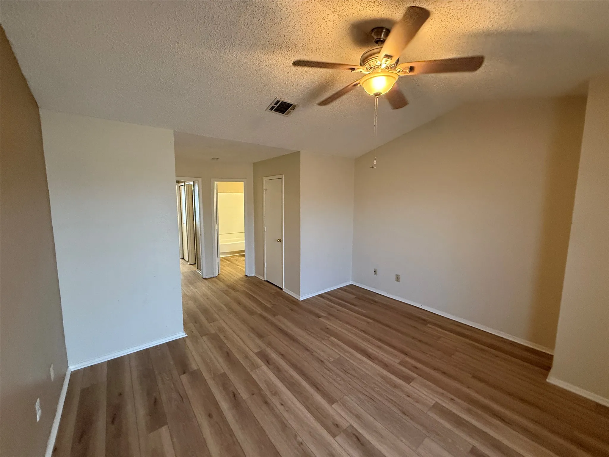 Condominium For Rent in Dallas County , 701 Lee Street 2A, Mesquite, Texas 75149, 2 Bedroom, 2 Bathroom, Garage spaces, 1,073 Sqft, built in 1984, mls#21293077, Real Estate Agent in Mesquite, Homes For Rent in Dallas county, Homes For Rent in Mesquite, Realtor in Mesquite Texas, Real Estate Brokerage Independent Realty Texas, Luminita Cordes Realtor