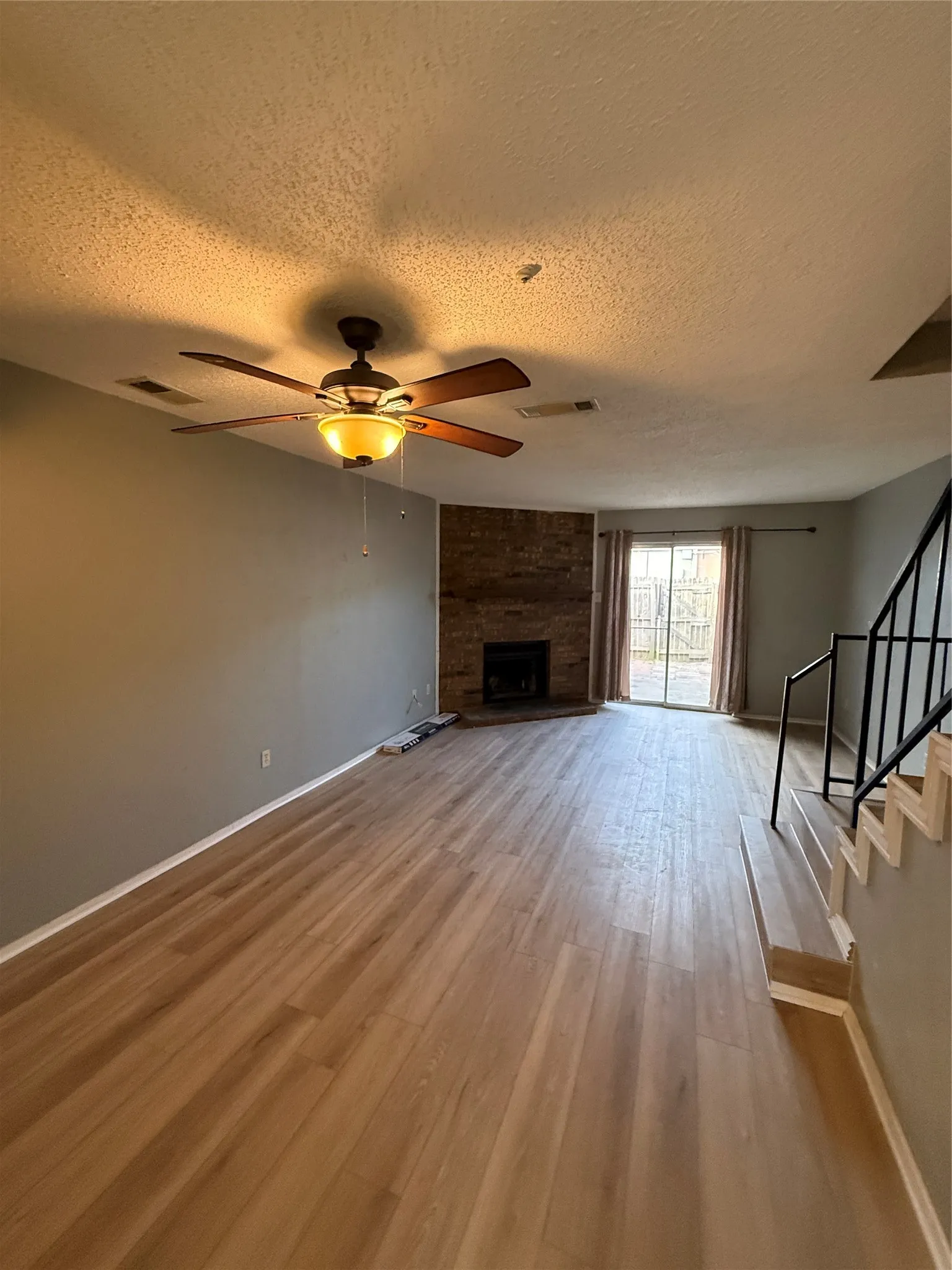 Condominium For Rent in Dallas County , 701 Lee Street 2A, Mesquite, Texas 75149, 2 Bedroom, 2 Bathroom, Garage spaces, 1,073 Sqft, built in 1984, mls#21293077, Real Estate Agent in Mesquite, Homes For Rent in Dallas county, Homes For Rent in Mesquite, Realtor in Mesquite Texas, Real Estate Brokerage Independent Realty Texas, Luminita Cordes Realtor
