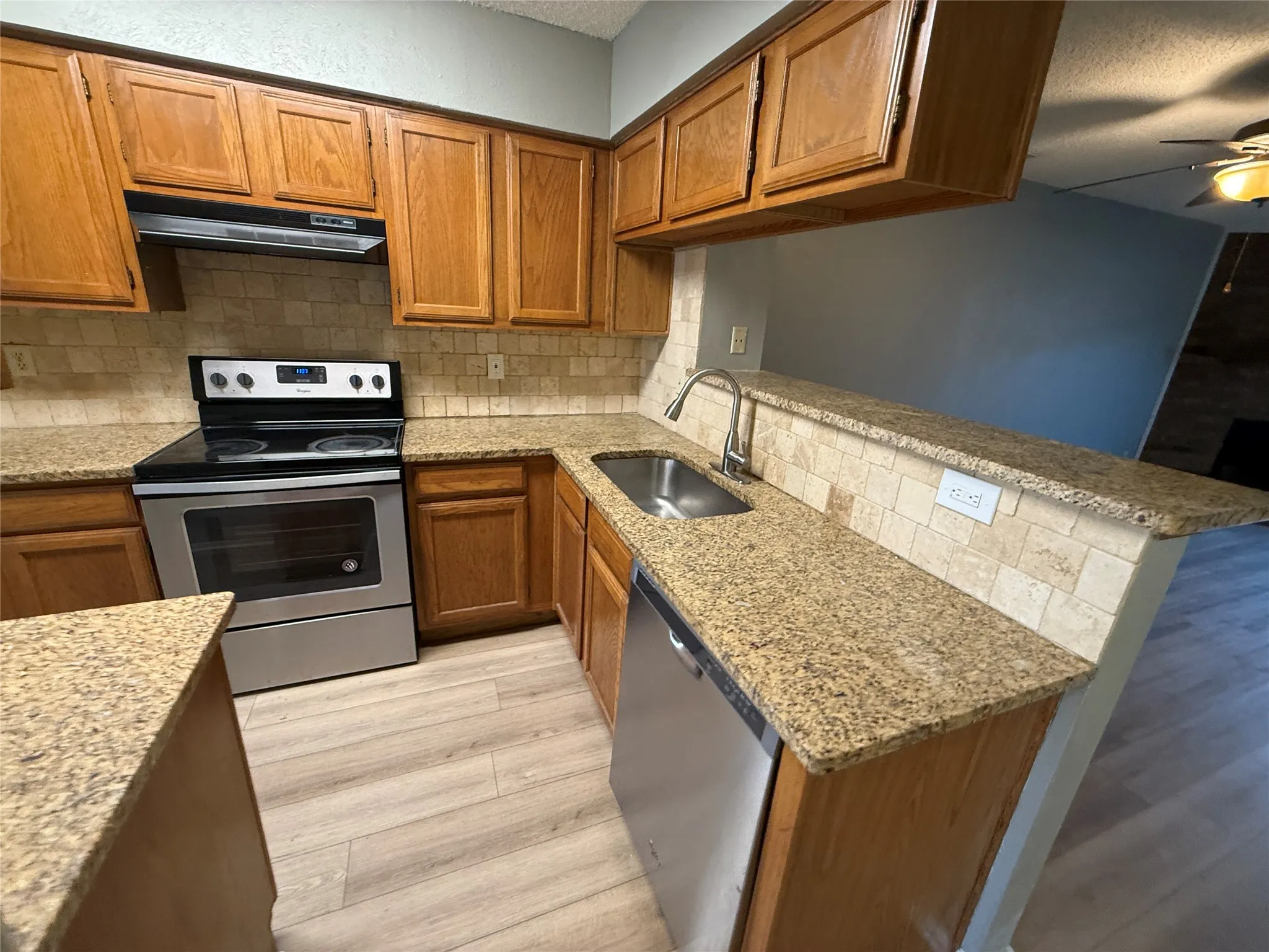 Condominium For Rent in Dallas County , 701 Lee Street 2A, Mesquite, Texas 75149, 2 Bedroom, 2 Bathroom, Garage spaces, 1,073 Sqft, built in 1984, mls#21293077, Real Estate Agent in Mesquite, Homes For Rent in Dallas county, Homes For Rent in Mesquite, Realtor in Mesquite Texas, Real Estate Brokerage Independent Realty Texas, Luminita Cordes Realtor