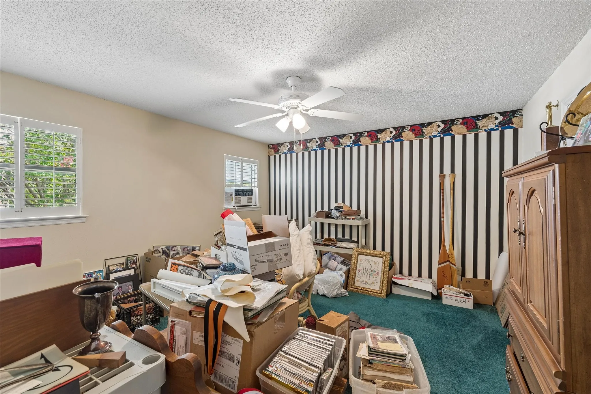 Single Family Residence For Sale in Tarrant County , 4204 Biscayne Drive, Haltom City, Texas 76117, 4 Bedroom, 4 Bathroom, 2 Garage spaces, 3,136 Sqft, built in 1966, mls#21290602, Real Estate Agent in Haltom City, Homes For Sale in Tarrant county, Homes For Sale in Haltom City, Realtor in Haltom City Texas, Real Estate Brokerage Independent Realty Texas, Luminita Cordes Realtor