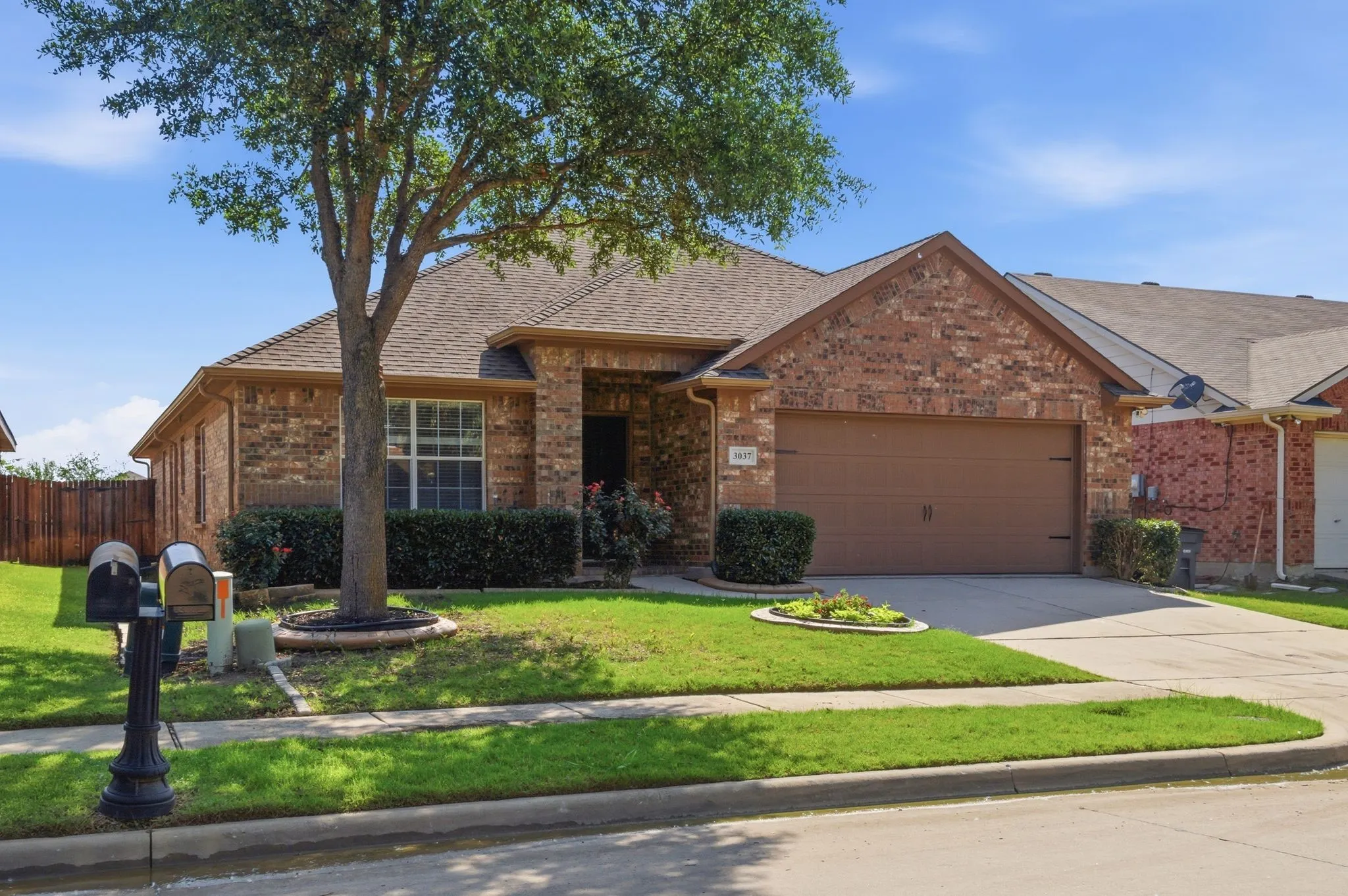 Single Family Residence For Sale in Collin County , 3037 Winding Meadow Trail, Princeton, Texas 75407, 3 Bedroom, 2 Bathroom, 2 Garage spaces, 2,059 Sqft, built in 2008, mls#21292820, Real Estate Agent in Princeton, Homes For Sale in Collin county, Homes For Sale in Princeton, Realtor in Princeton Texas, Real Estate Brokerage Independent Realty Texas, Luminita Cordes Realtor