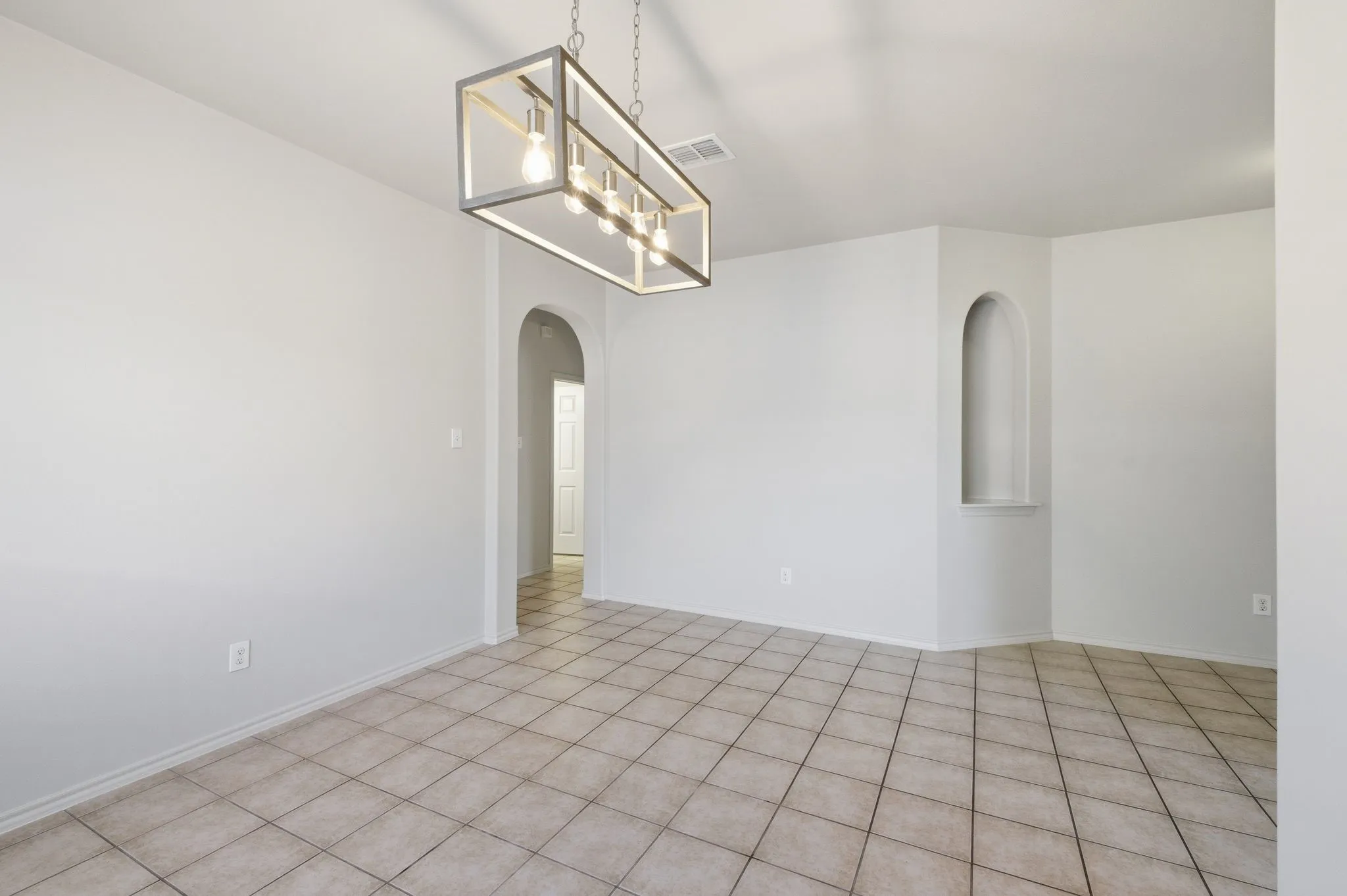 Single Family Residence For Sale in Collin County , 3037 Winding Meadow Trail, Princeton, Texas 75407, 3 Bedroom, 2 Bathroom, 2 Garage spaces, 2,059 Sqft, built in 2008, mls#21292820, Real Estate Agent in Princeton, Homes For Sale in Collin county, Homes For Sale in Princeton, Realtor in Princeton Texas, Real Estate Brokerage Independent Realty Texas, Luminita Cordes Realtor
