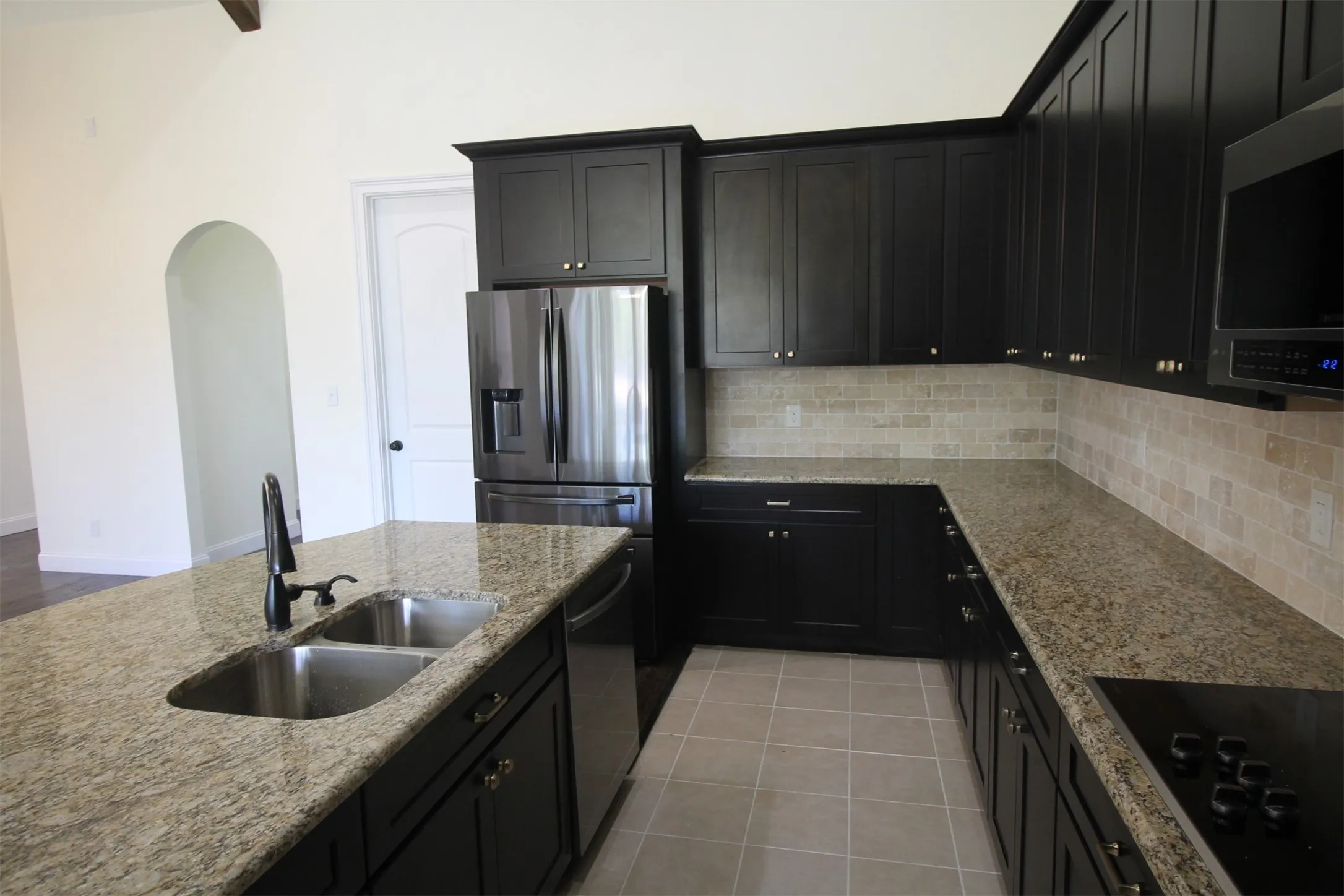 Single Family Residence For Sale in Wise County , 162 Sunset Bay Pointe Court, Chico, Texas 76431, 4 Bedroom, 3 Bathroom, 2 Garage spaces, 3,581 Sqft, built in 2022, mls#21293075, Real Estate Agent in Chico, Homes For Sale in Wise county, Homes For Sale in Chico, Realtor in Chico Texas, Real Estate Brokerage Independent Realty Texas, Luminita Cordes Realtor