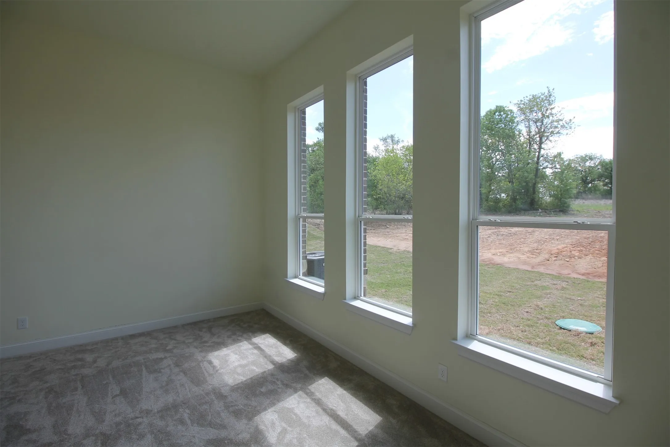 Single Family Residence For Sale in Wise County , 162 Sunset Bay Pointe Court, Chico, Texas 76431, 4 Bedroom, 3 Bathroom, 2 Garage spaces, 3,581 Sqft, built in 2022, mls#21293075, Real Estate Agent in Chico, Homes For Sale in Wise county, Homes For Sale in Chico, Realtor in Chico Texas, Real Estate Brokerage Independent Realty Texas, Luminita Cordes Realtor