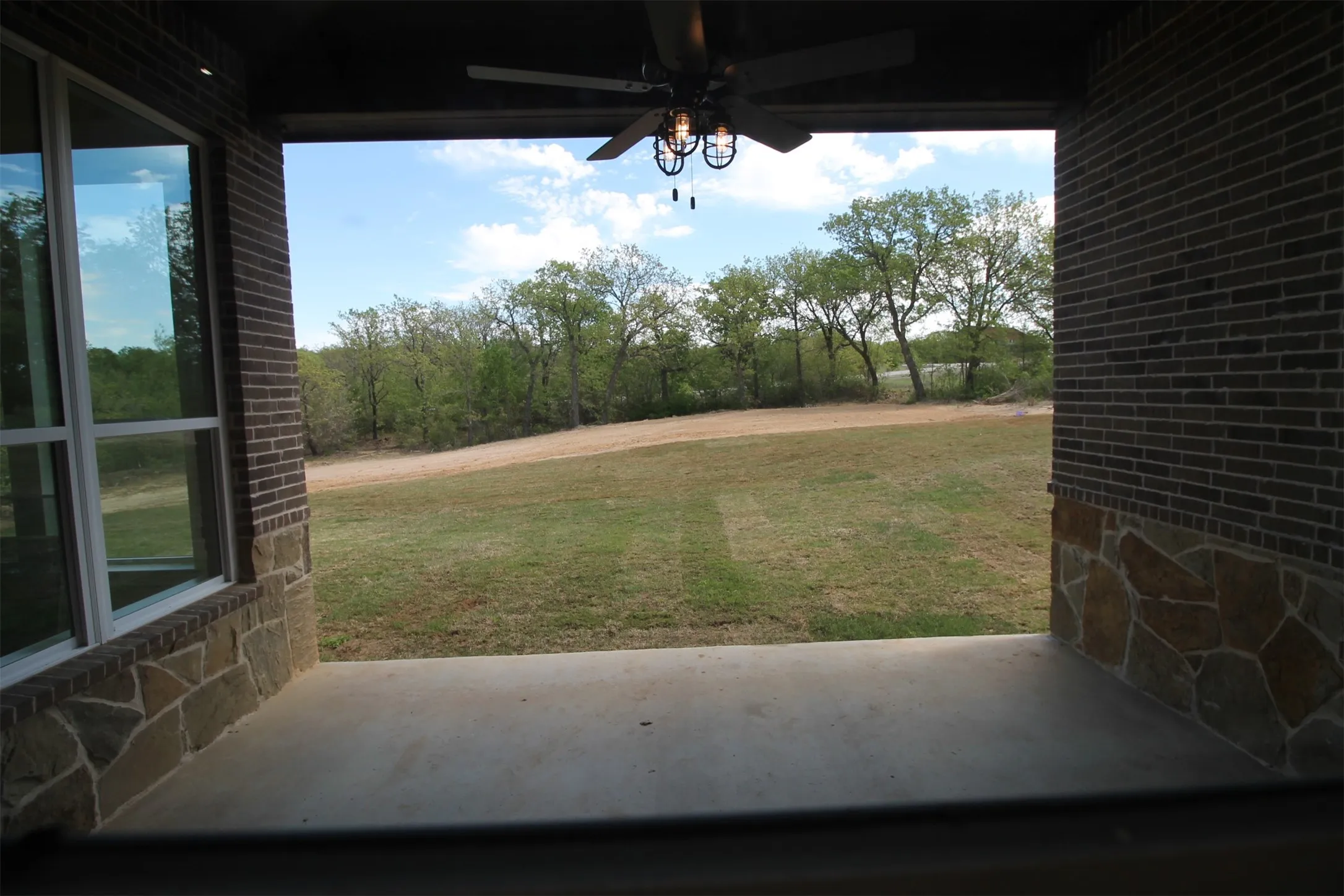 Single Family Residence For Sale in Wise County , 162 Sunset Bay Pointe Court, Chico, Texas 76431, 4 Bedroom, 3 Bathroom, 2 Garage spaces, 3,581 Sqft, built in 2022, mls#21293075, Real Estate Agent in Chico, Homes For Sale in Wise county, Homes For Sale in Chico, Realtor in Chico Texas, Real Estate Brokerage Independent Realty Texas, Luminita Cordes Realtor