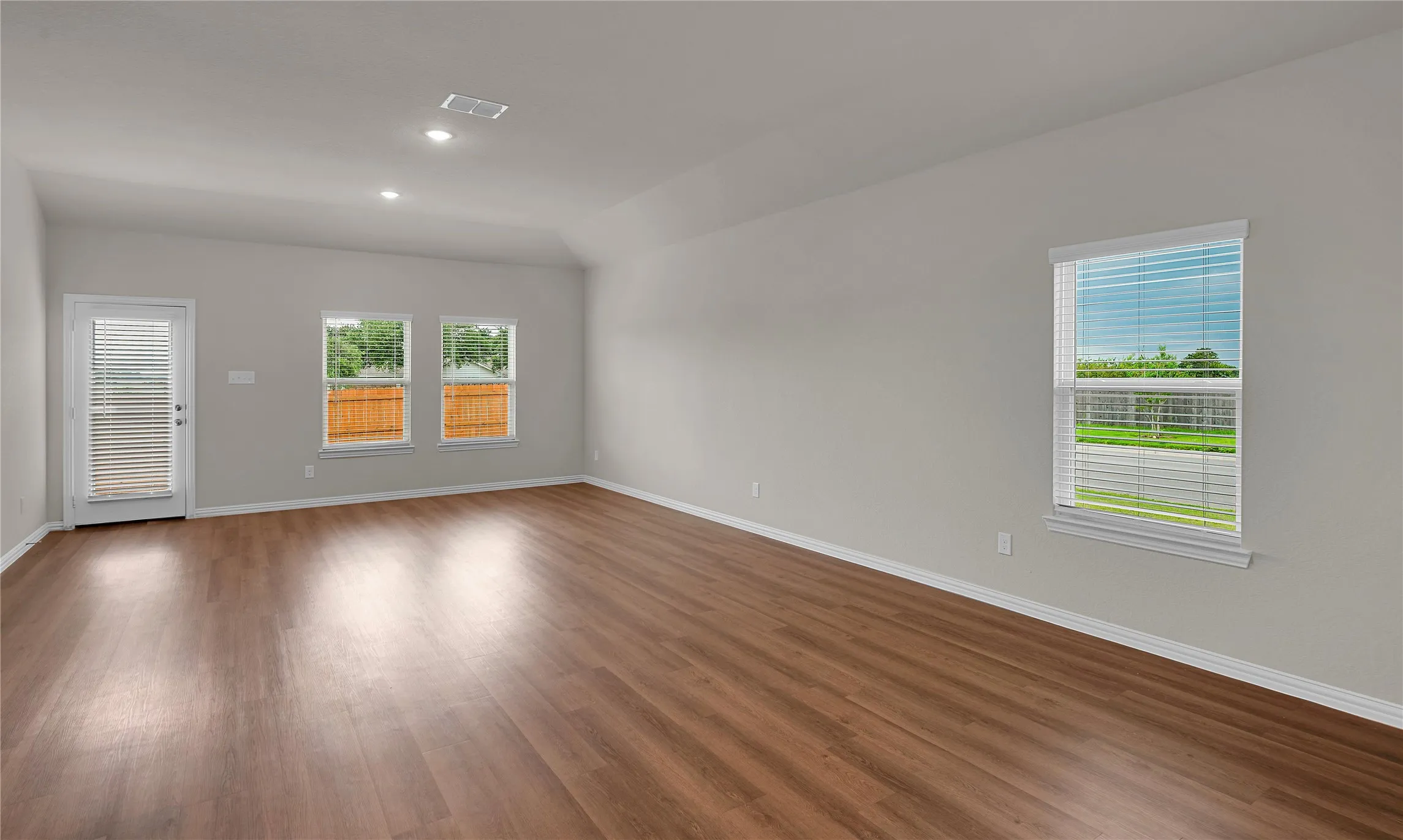 Single Family Residence For Sale in Mc Lennan County , 11436 Themis Court, Waco, Texas 76655, 4 Bedroom, 2 Bathroom, 2 Garage spaces, 1,788 Sqft, built in 2025, mls#21293080, Real Estate Agent in Waco, Homes For Sale in Mc Lennan county, Homes For Sale in Waco, Realtor in Waco Texas, Real Estate Brokerage Independent Realty Texas, Luminita Cordes Realtor