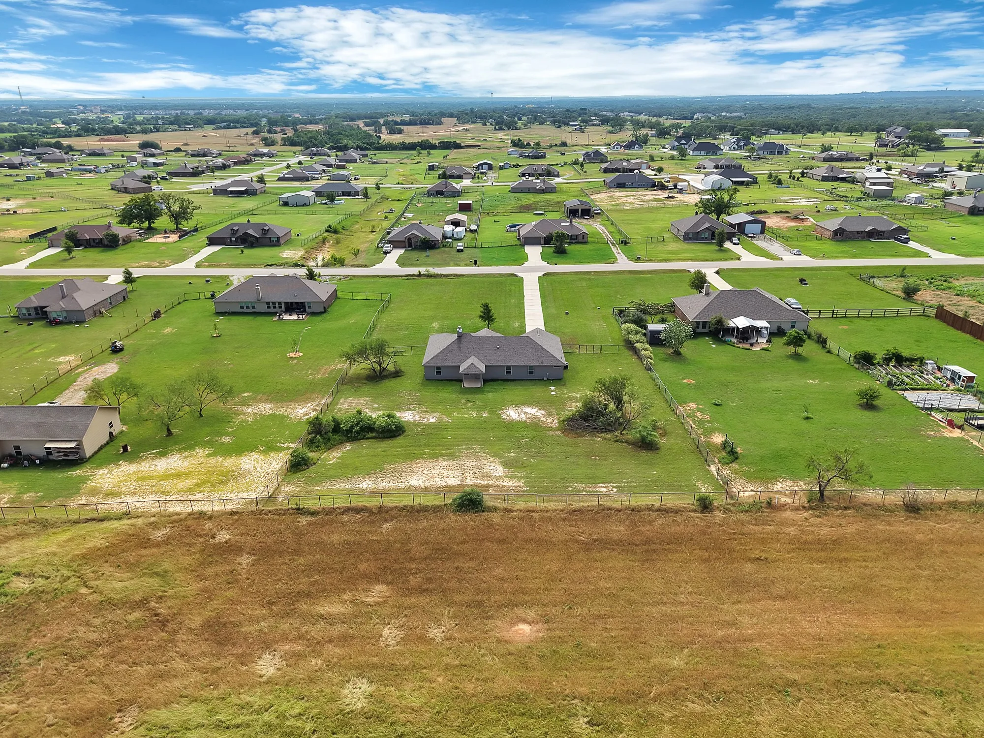 Single Family Residence For Sale in Parker County , 115 Springwood Ranch Loop, Springtown, Texas 76082, 4 Bedroom, 2 Bathroom, 2 Garage spaces, 2,125 Sqft, built in 2019, mls#21292356, Real Estate Agent in Springtown, Homes For Sale in Parker county, Homes For Sale in Springtown, Realtor in Springtown Texas, Real Estate Brokerage Independent Realty Texas, Luminita Cordes Realtor