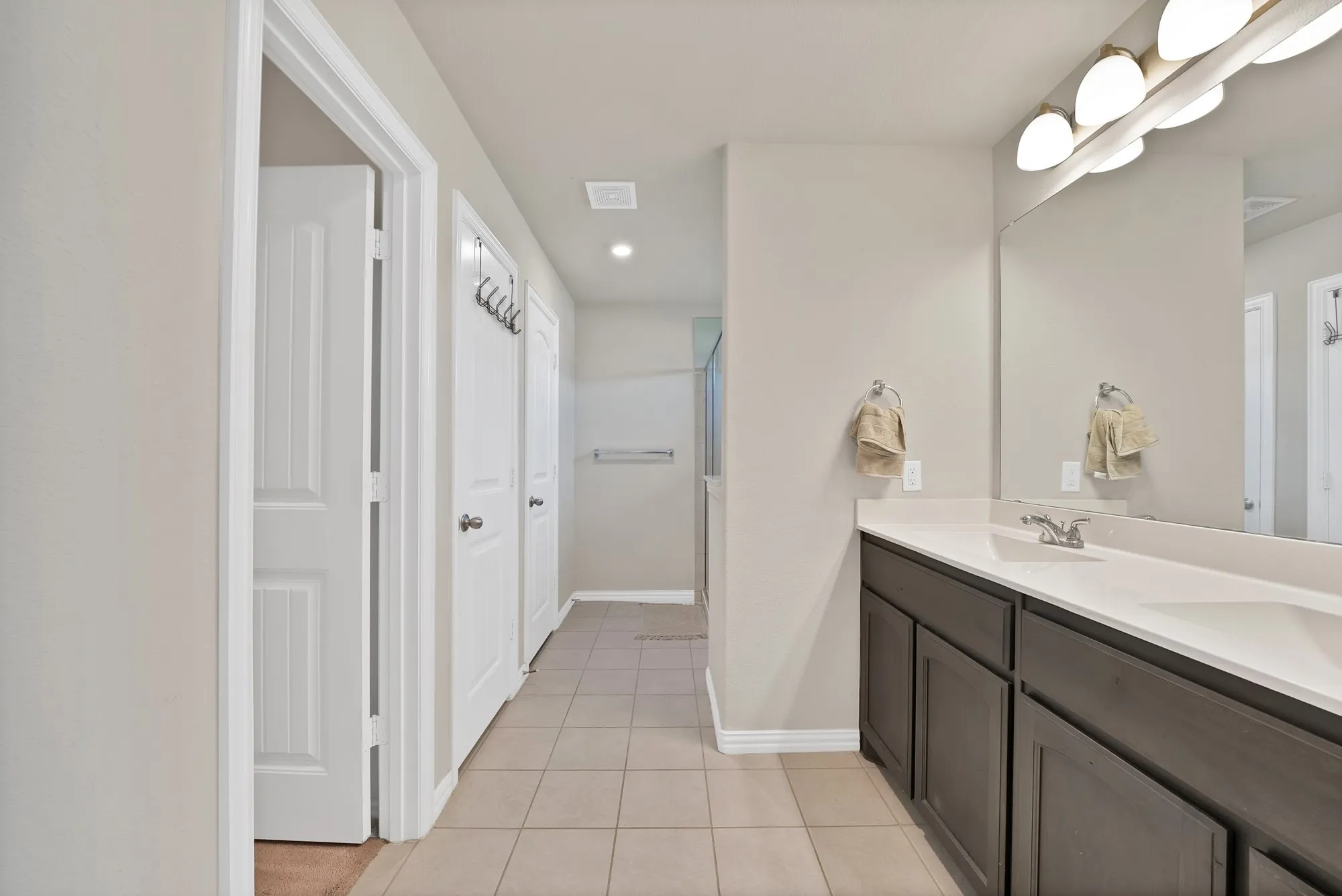 Single Family Residence For Sale in Parker County , 115 Springwood Ranch Loop, Springtown, Texas 76082, 4 Bedroom, 2 Bathroom, 2 Garage spaces, 2,125 Sqft, built in 2019, mls#21292356, Real Estate Agent in Springtown, Homes For Sale in Parker county, Homes For Sale in Springtown, Realtor in Springtown Texas, Real Estate Brokerage Independent Realty Texas, Luminita Cordes Realtor