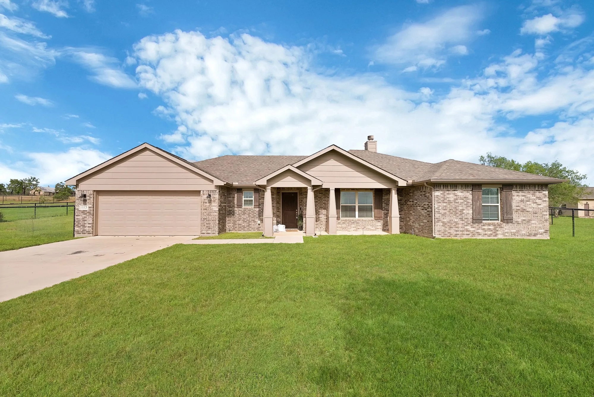 Single Family Residence For Sale in Parker County , 115 Springwood Ranch Loop, Springtown, Texas 76082, 4 Bedroom, 2 Bathroom, 2 Garage spaces, 2,125 Sqft, built in 2019, mls#21292356, Real Estate Agent in Springtown, Homes For Sale in Parker county, Homes For Sale in Springtown, Realtor in Springtown Texas, Real Estate Brokerage Independent Realty Texas, Luminita Cordes Realtor