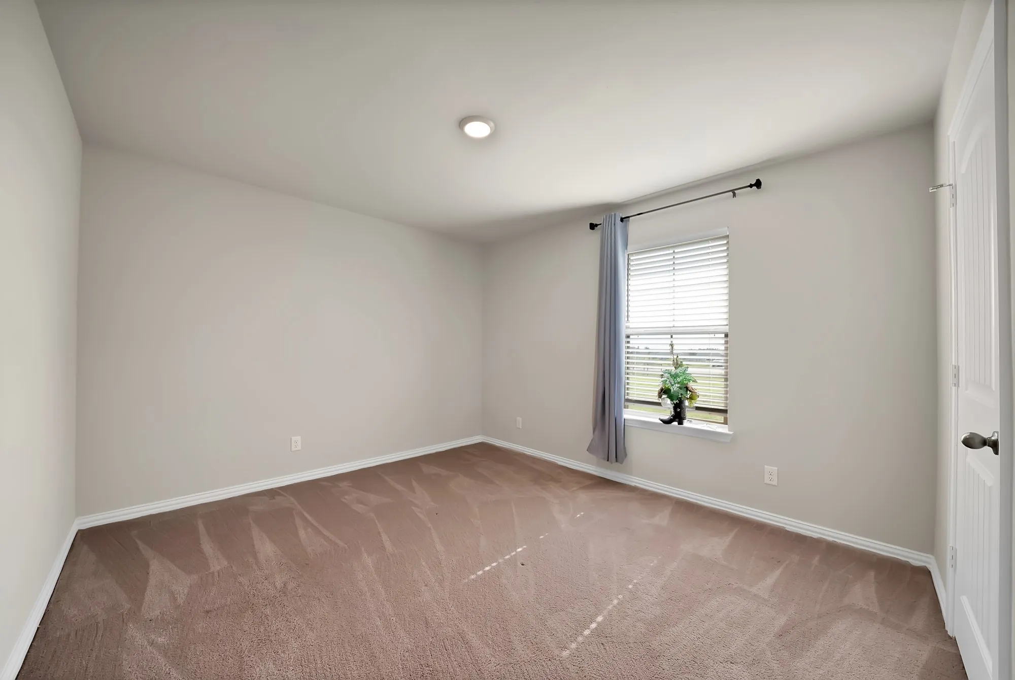 Single Family Residence For Sale in Parker County , 115 Springwood Ranch Loop, Springtown, Texas 76082, 4 Bedroom, 2 Bathroom, 2 Garage spaces, 2,125 Sqft, built in 2019, mls#21292356, Real Estate Agent in Springtown, Homes For Sale in Parker county, Homes For Sale in Springtown, Realtor in Springtown Texas, Real Estate Brokerage Independent Realty Texas, Luminita Cordes Realtor