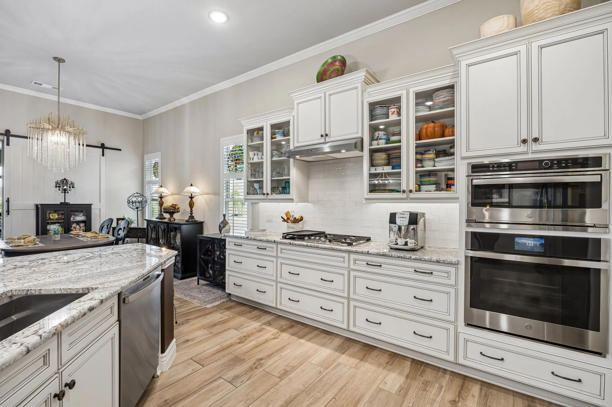 Single Family Residence For Sale in Denton County , 8412 Cocobolo Drive, Denton, Texas 76207, 2 Bedroom, 3 Bathroom, 3 Garage spaces, 2,789 Sqft, built in 2022, mls#21285146, Real Estate Agent in Denton, Homes For Sale in Denton county, Homes For Sale in Denton, Realtor in Denton Texas, Real Estate Brokerage Independent Realty Texas, Luminita Cordes Realtor