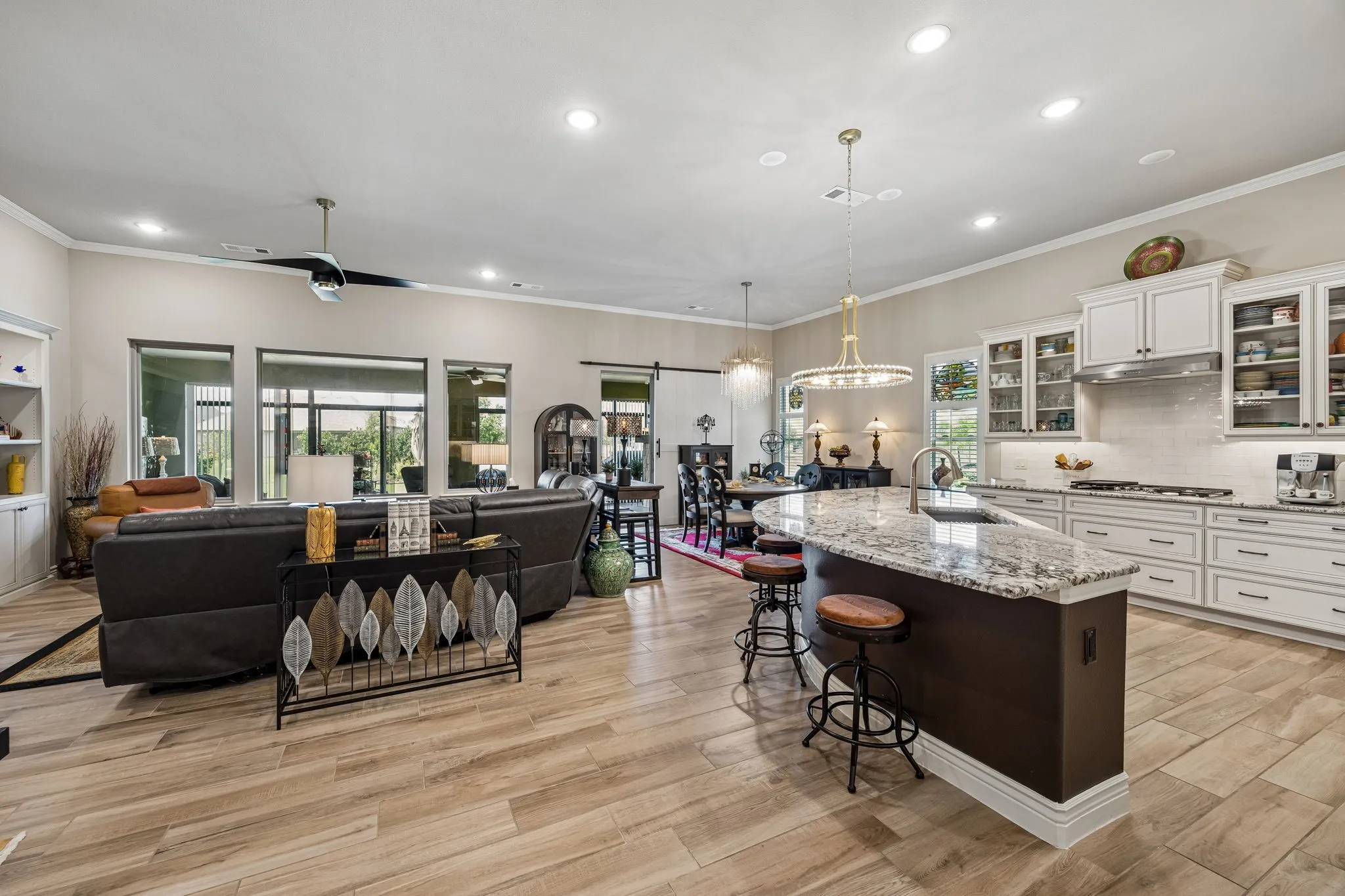 Single Family Residence For Sale in Denton County , 8412 Cocobolo Drive, Denton, Texas 76207, 2 Bedroom, 3 Bathroom, 3 Garage spaces, 2,789 Sqft, built in 2022, mls#21285146, Real Estate Agent in Denton, Homes For Sale in Denton county, Homes For Sale in Denton, Realtor in Denton Texas, Real Estate Brokerage Independent Realty Texas, Luminita Cordes Realtor