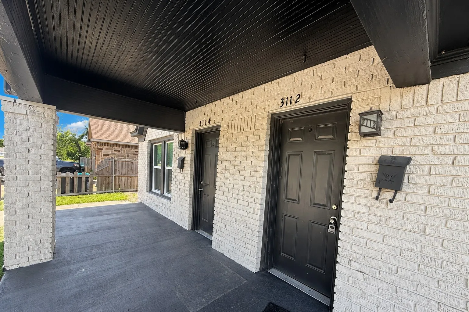 Duplex For Rent in Tarrant County , 3112 Frazier Avenue, Fort Worth, Texas 76110, 1 Bedroom, 1 Bathroom, Garage spaces, 775 Sqft, built in 1922, Price $1,300, mls#21291934, Real Estate Agent in Fort Worth, Homes For Rent in Tarrant county, Homes For Rent in Fort Worth, Realtor in Fort Worth Texas, Real Estate Brokerage Independent Realty Texas, Luminita Cordes Realtor