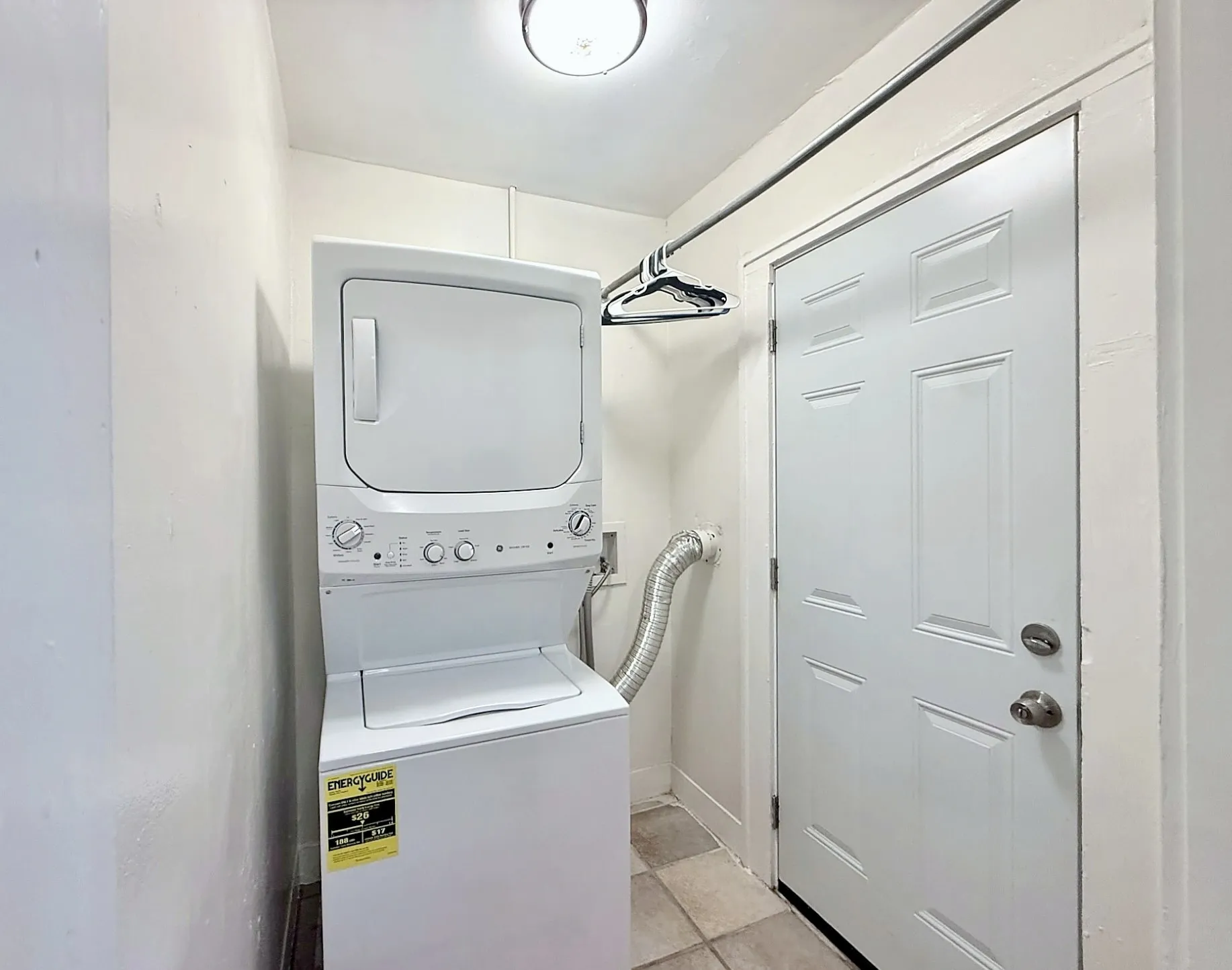 Duplex For Rent in Tarrant County , 3112 Frazier Avenue, Fort Worth, Texas 76110, 1 Bedroom, 1 Bathroom, Garage spaces, 775 Sqft, built in 1922, Price $1,300, mls#21291934, Real Estate Agent in Fort Worth, Homes For Rent in Tarrant county, Homes For Rent in Fort Worth, Realtor in Fort Worth Texas, Real Estate Brokerage Independent Realty Texas, Luminita Cordes Realtor