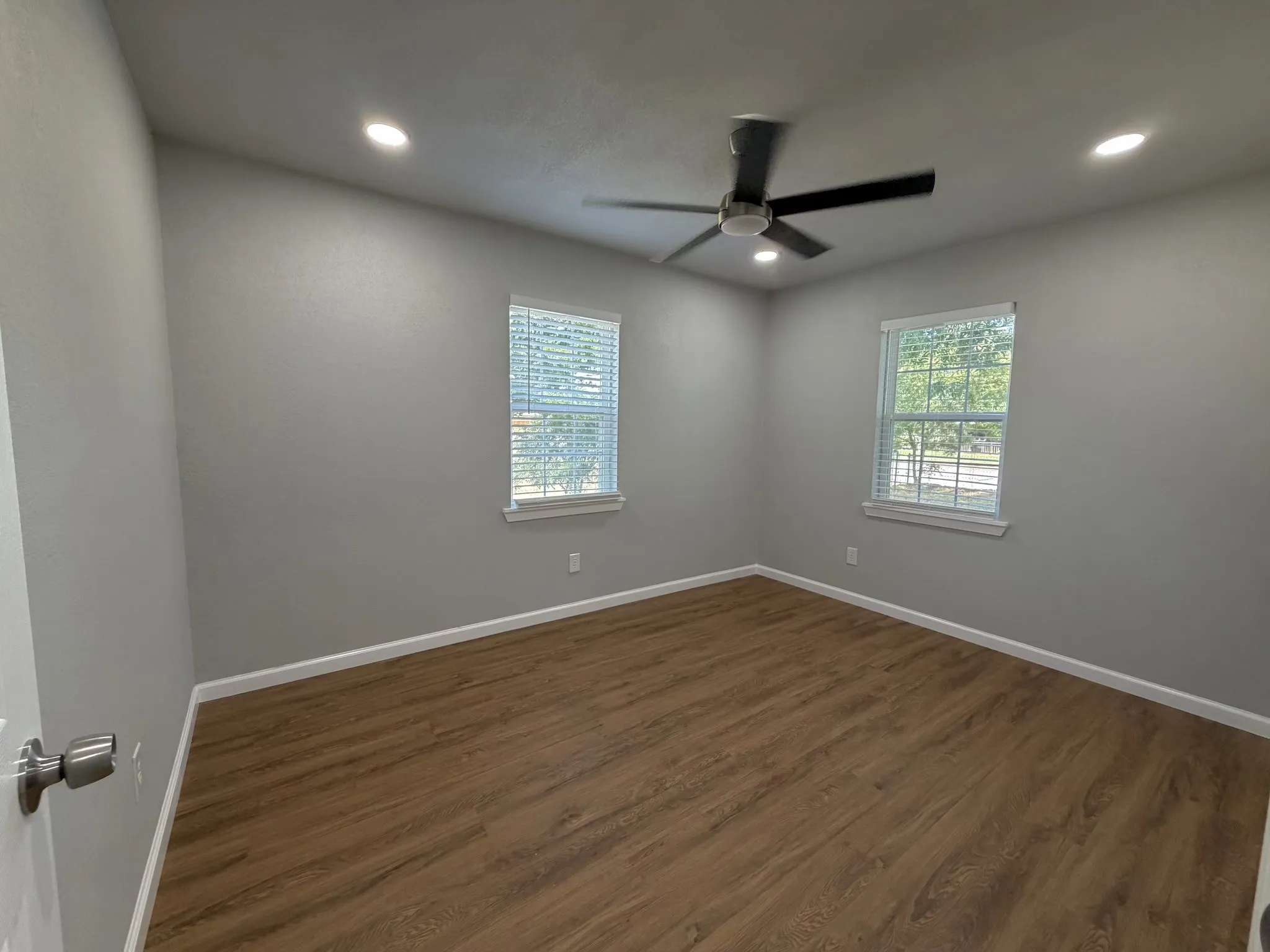 Single Family Residence For Sale in Wichita County , 628 W 3rd Street, Burkburnett, Texas 76354, 3 Bedroom, 1 Bathroom, Garage spaces, 1,192 Sqft, built in 1950, mls#21293150, Real Estate Agent in Burkburnett, Homes For Sale in Wichita county, Homes For Sale in Burkburnett, Realtor in Burkburnett Texas, Real Estate Brokerage Independent Realty Texas, Luminita Cordes Realtor