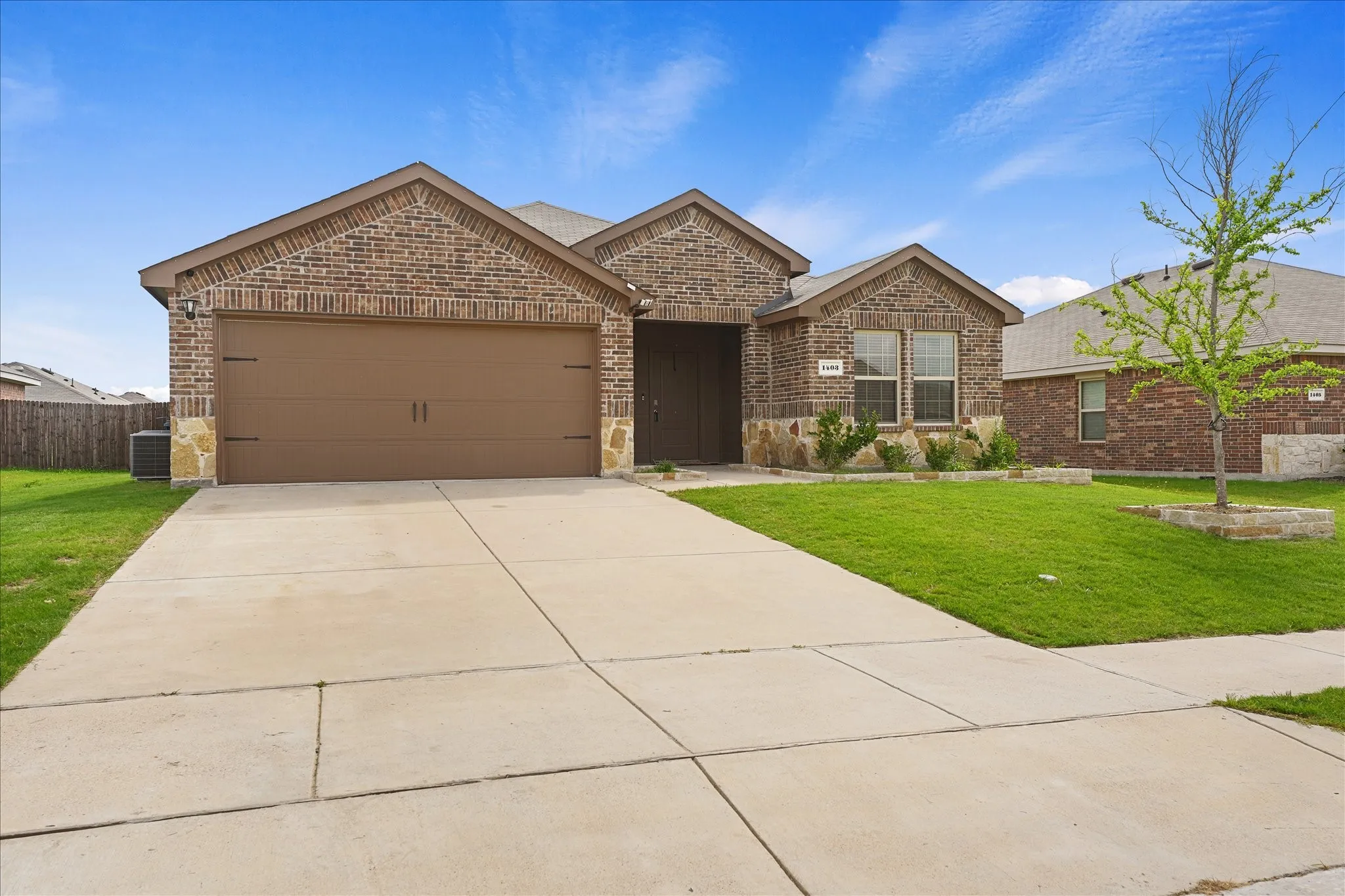 Single Family Residence For Sale in Collin County , 1403 Thunder Canyon Way, Josephine, Texas 75189, 3 Bedroom, 2 Bathroom, 2 Garage spaces, 1,625 Sqft, built in 2021, mls#21293153, Real Estate Agent in Josephine, Homes For Sale in Collin county, Homes For Sale in Josephine, Realtor in Josephine Texas, Real Estate Brokerage Independent Realty Texas, Luminita Cordes Realtor