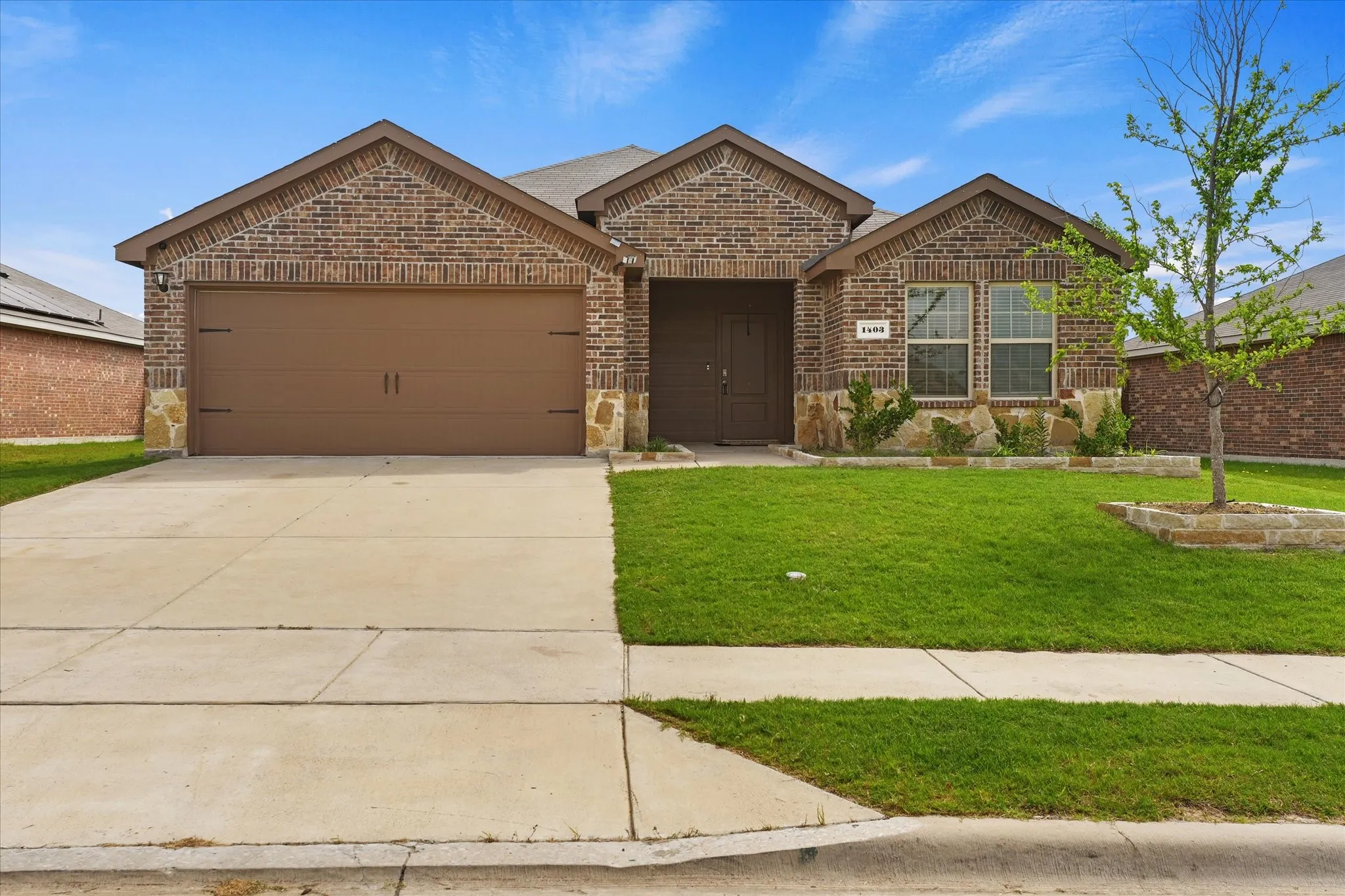 Single Family Residence For Sale in Collin County , 1403 Thunder Canyon Way, Josephine, Texas 75189, 3 Bedroom, 2 Bathroom, 2 Garage spaces, 1,625 Sqft, built in 2021, mls#21293153, Real Estate Agent in Josephine, Homes For Sale in Collin county, Homes For Sale in Josephine, Realtor in Josephine Texas, Real Estate Brokerage Independent Realty Texas, Luminita Cordes Realtor