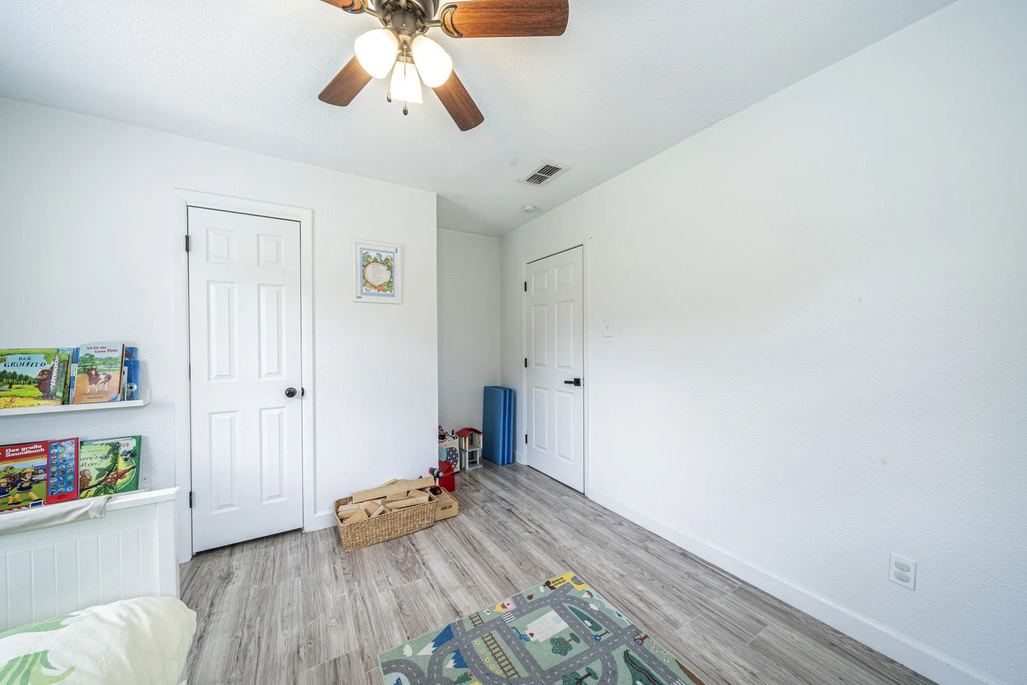 Single Family Residence For Sale in Palo Pinto County , 605 28th Avenue, Mineral Wells, Texas 76067, 3 Bedroom, 2 Bathroom, 2 Garage spaces, 1,600 Sqft, built in 1965, mls#21293155, Real Estate Agent in Mineral Wells, Homes For Sale in Palo Pinto county, Homes For Sale in Mineral Wells, Realtor in Mineral Wells Texas, Real Estate Brokerage Independent Realty Texas, Luminita Cordes Realtor