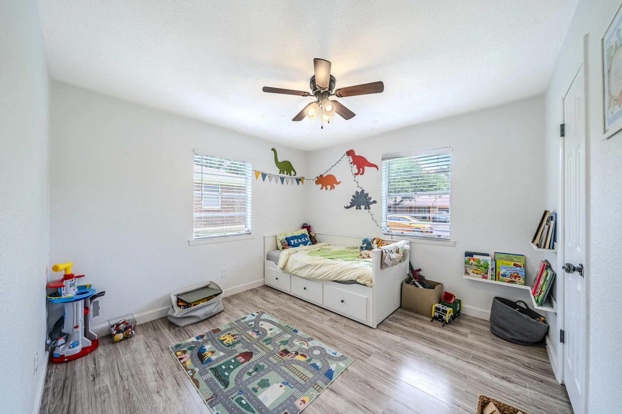 Single Family Residence For Sale in Palo Pinto County , 605 28th Avenue, Mineral Wells, Texas 76067, 3 Bedroom, 2 Bathroom, 2 Garage spaces, 1,600 Sqft, built in 1965, mls#21293155, Real Estate Agent in Mineral Wells, Homes For Sale in Palo Pinto county, Homes For Sale in Mineral Wells, Realtor in Mineral Wells Texas, Real Estate Brokerage Independent Realty Texas, Luminita Cordes Realtor