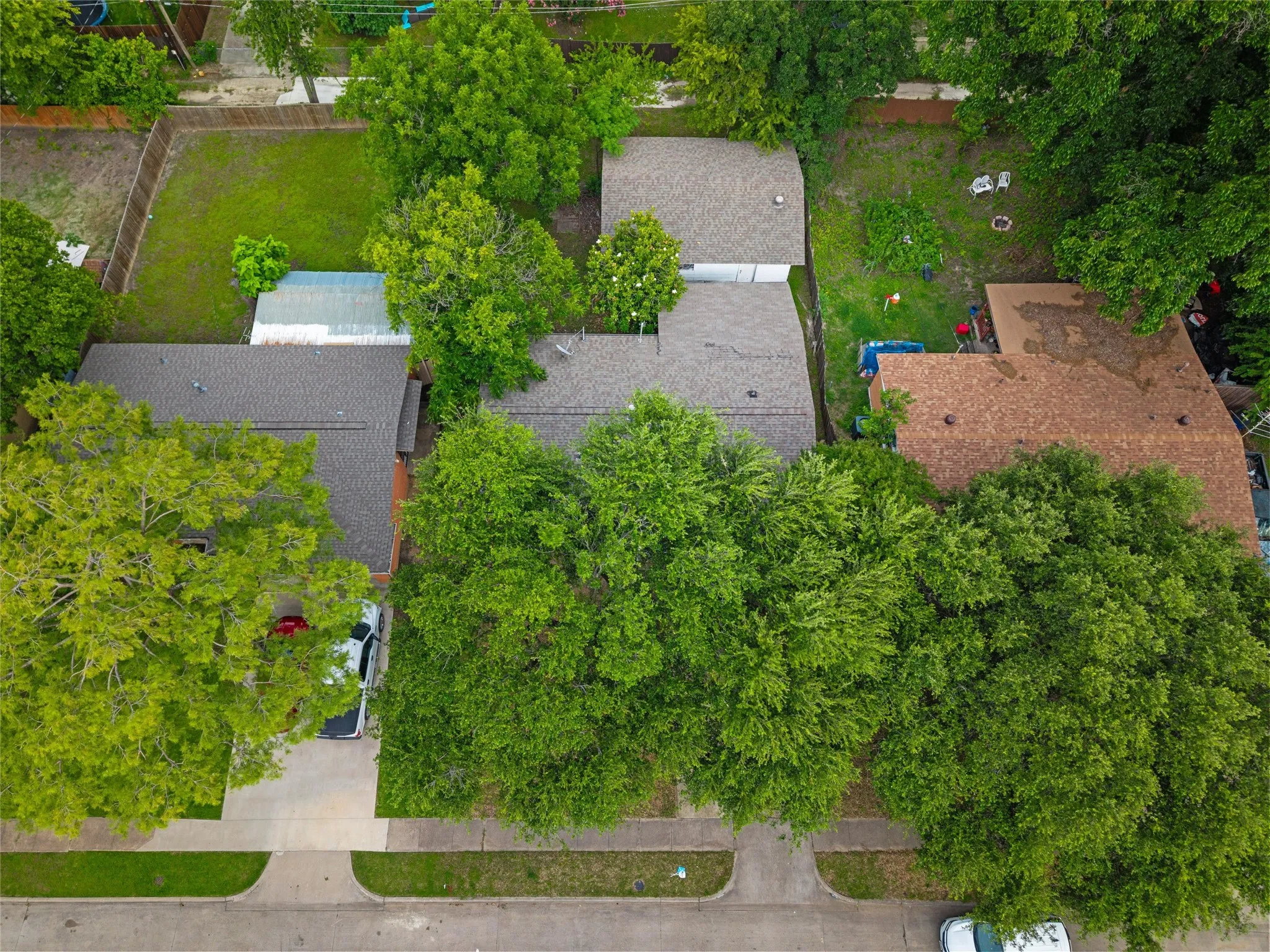 Aerial view of this beautiful lot.