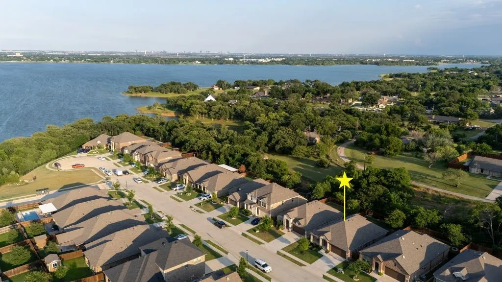 Single Family Residence For Sale in Denton County , 2921 Frio Road, Little Elm, Texas 75068, 3 Bedroom, 2 Bathroom, 2 Garage spaces, 1,683 Sqft, built in 2020, Price $345,000, mls#21293142, Real Estate Agent in Little Elm, Homes For Sale in Denton county, Homes For Sale in Little Elm, Realtor in Little Elm Texas, Real Estate Brokerage Independent Realty Texas, Luminita Cordes Realtor