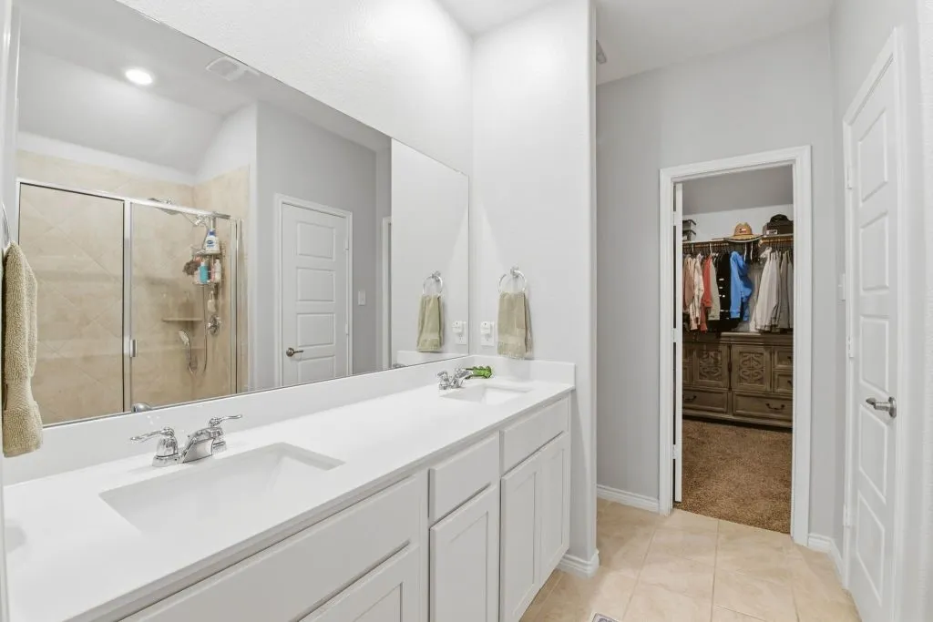 Single Family Residence For Sale in Denton County , 2921 Frio Road, Little Elm, Texas 75068, 3 Bedroom, 2 Bathroom, 2 Garage spaces, 1,683 Sqft, built in 2020, Price $345,000, mls#21293142, Real Estate Agent in Little Elm, Homes For Sale in Denton county, Homes For Sale in Little Elm, Realtor in Little Elm Texas, Real Estate Brokerage Independent Realty Texas, Luminita Cordes Realtor
