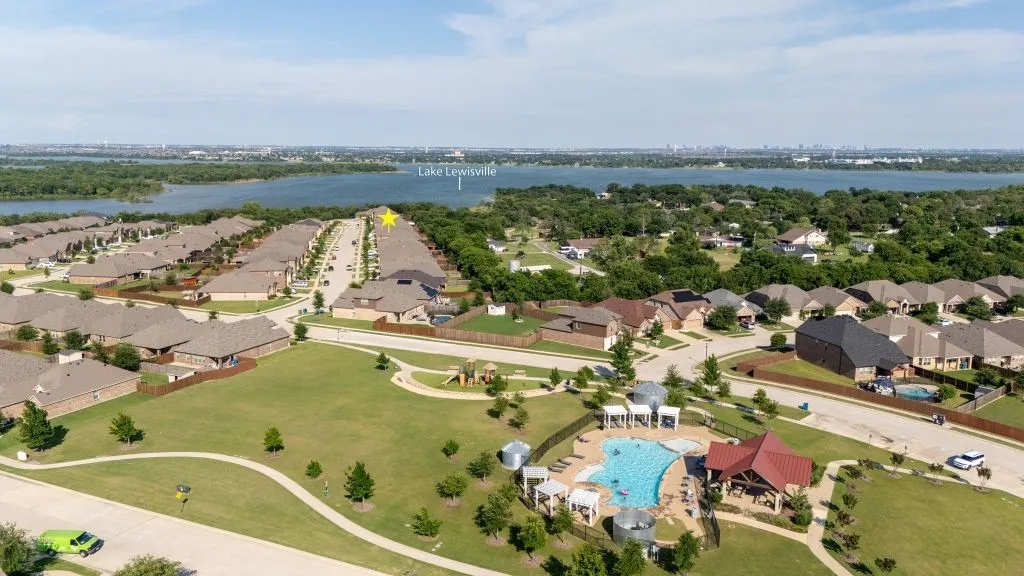 Single Family Residence For Sale in Denton County , 2921 Frio Road, Little Elm, Texas 75068, 3 Bedroom, 2 Bathroom, 2 Garage spaces, 1,683 Sqft, built in 2020, Price $345,000, mls#21293142, Real Estate Agent in Little Elm, Homes For Sale in Denton county, Homes For Sale in Little Elm, Realtor in Little Elm Texas, Real Estate Brokerage Independent Realty Texas, Luminita Cordes Realtor