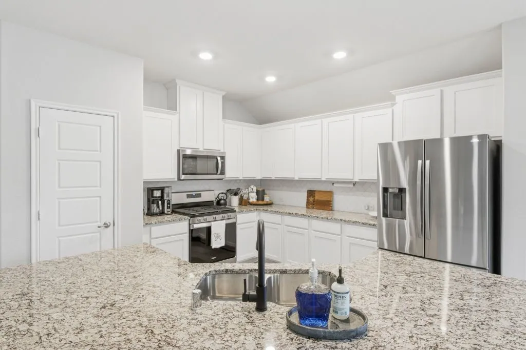 Single Family Residence For Sale in Denton County , 2921 Frio Road, Little Elm, Texas 75068, 3 Bedroom, 2 Bathroom, 2 Garage spaces, 1,683 Sqft, built in 2020, Price $345,000, mls#21293142, Real Estate Agent in Little Elm, Homes For Sale in Denton county, Homes For Sale in Little Elm, Realtor in Little Elm Texas, Real Estate Brokerage Independent Realty Texas, Luminita Cordes Realtor
