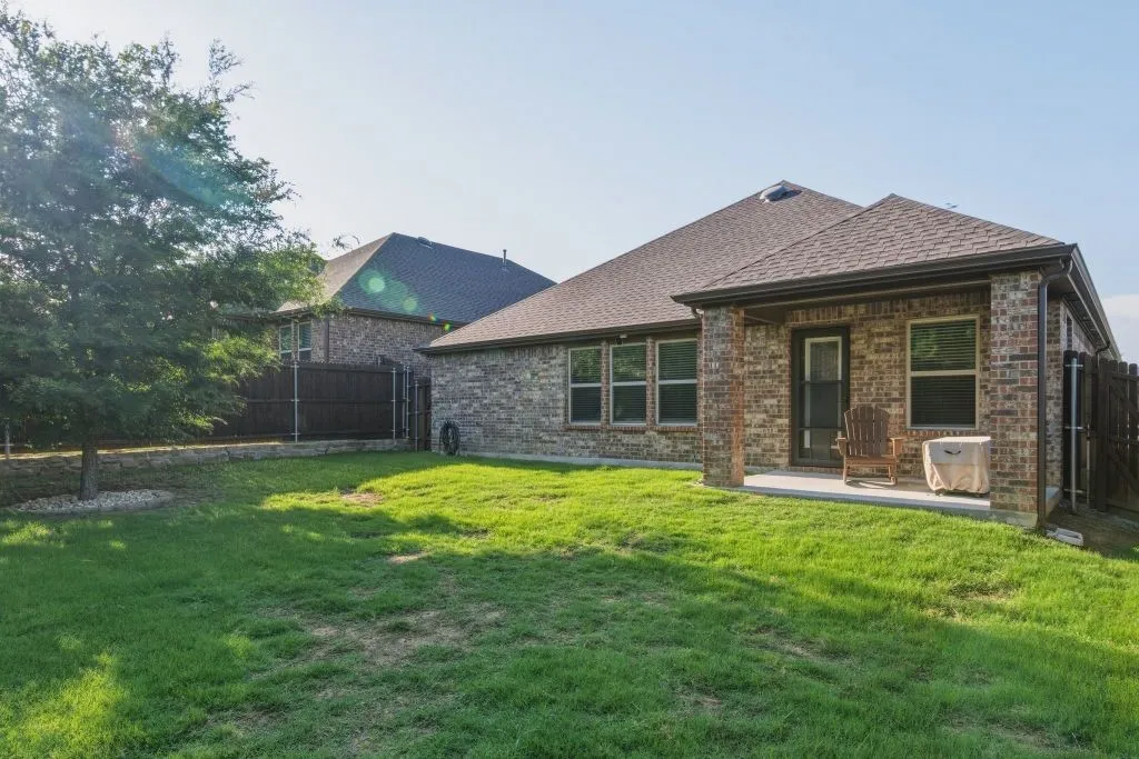 Single Family Residence For Sale in Denton County , 2921 Frio Road, Little Elm, Texas 75068, 3 Bedroom, 2 Bathroom, 2 Garage spaces, 1,683 Sqft, built in 2020, Price $345,000, mls#21293142, Real Estate Agent in Little Elm, Homes For Sale in Denton county, Homes For Sale in Little Elm, Realtor in Little Elm Texas, Real Estate Brokerage Independent Realty Texas, Luminita Cordes Realtor