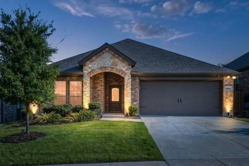 Single Family Residence For Sale in Denton County , 2921 Frio Road, Little Elm, Texas 75068, 3 Bedroom, 2 Bathroom, 2 Garage spaces, 1,683 Sqft, built in 2020, Price $345,000, mls#21293142, Real Estate Agent in Little Elm, Homes For Sale in Denton county, Homes For Sale in Little Elm, Realtor in Little Elm Texas, Real Estate Brokerage Independent Realty Texas, Luminita Cordes Realtor