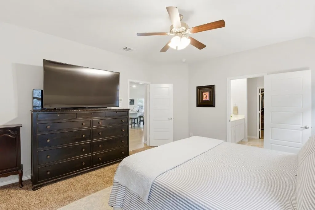 Single Family Residence For Sale in Denton County , 2921 Frio Road, Little Elm, Texas 75068, 3 Bedroom, 2 Bathroom, 2 Garage spaces, 1,683 Sqft, built in 2020, Price $345,000, mls#21293142, Real Estate Agent in Little Elm, Homes For Sale in Denton county, Homes For Sale in Little Elm, Realtor in Little Elm Texas, Real Estate Brokerage Independent Realty Texas, Luminita Cordes Realtor