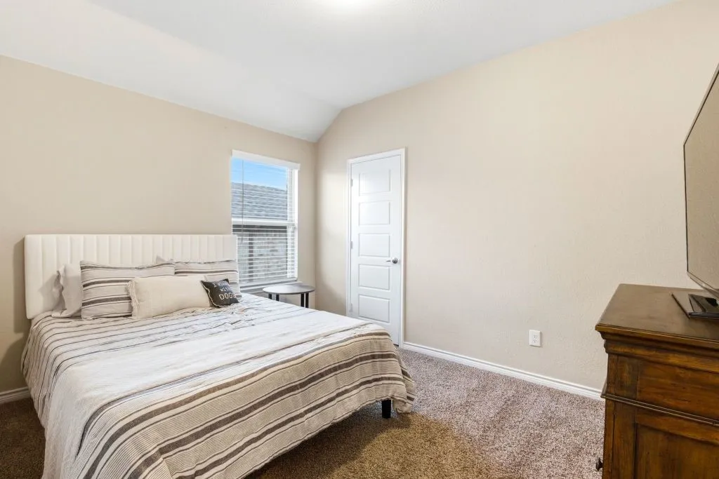 Single Family Residence For Sale in Denton County , 2921 Frio Road, Little Elm, Texas 75068, 3 Bedroom, 2 Bathroom, 2 Garage spaces, 1,683 Sqft, built in 2020, Price $345,000, mls#21293142, Real Estate Agent in Little Elm, Homes For Sale in Denton county, Homes For Sale in Little Elm, Realtor in Little Elm Texas, Real Estate Brokerage Independent Realty Texas, Luminita Cordes Realtor