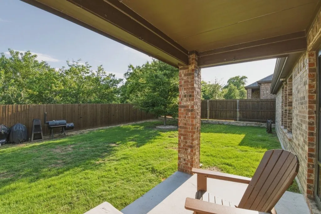 Single Family Residence For Sale in Denton County , 2921 Frio Road, Little Elm, Texas 75068, 3 Bedroom, 2 Bathroom, 2 Garage spaces, 1,683 Sqft, built in 2020, Price $345,000, mls#21293142, Real Estate Agent in Little Elm, Homes For Sale in Denton county, Homes For Sale in Little Elm, Realtor in Little Elm Texas, Real Estate Brokerage Independent Realty Texas, Luminita Cordes Realtor