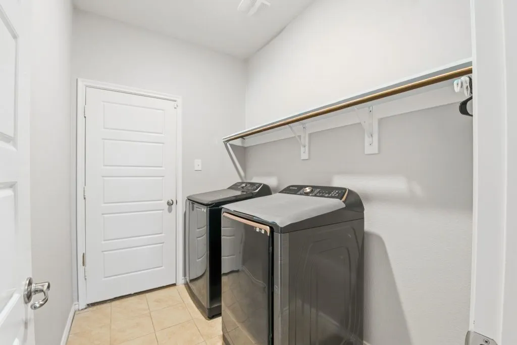 Single Family Residence For Sale in Denton County , 2921 Frio Road, Little Elm, Texas 75068, 3 Bedroom, 2 Bathroom, 2 Garage spaces, 1,683 Sqft, built in 2020, Price $345,000, mls#21293142, Real Estate Agent in Little Elm, Homes For Sale in Denton county, Homes For Sale in Little Elm, Realtor in Little Elm Texas, Real Estate Brokerage Independent Realty Texas, Luminita Cordes Realtor
