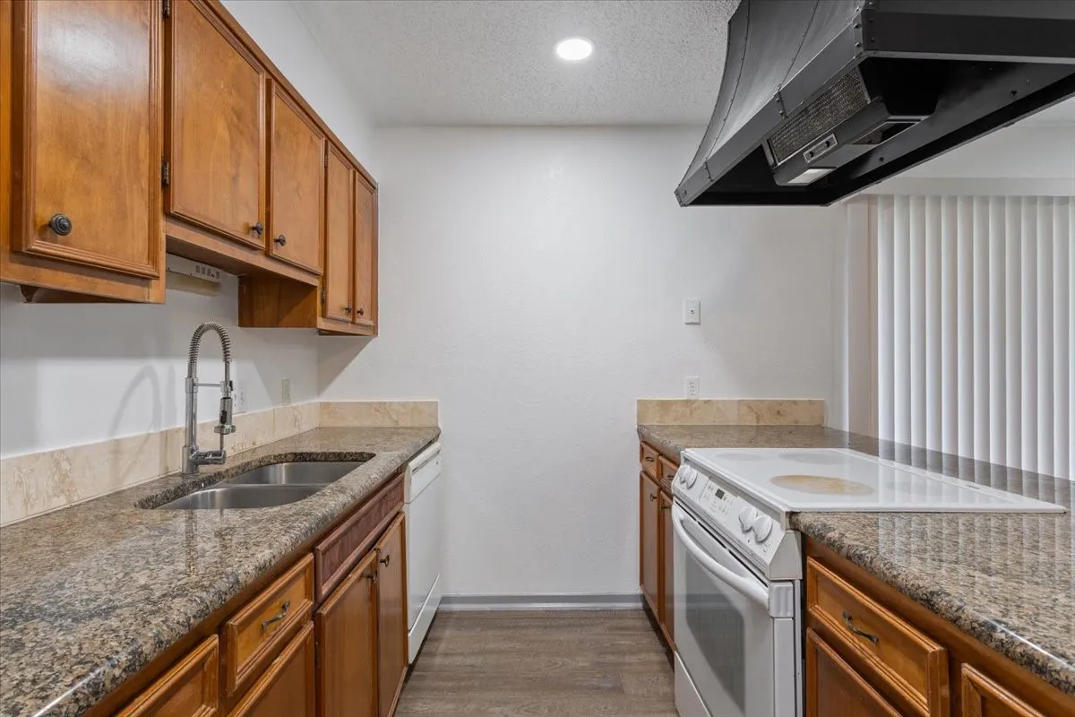 Single Family Residence For Sale in Mc Lennan County , 1933 Century Drive, Waco, Texas 76712, 3 Bedrooms, 2 Bathrooms, 2 Garage spaces, 1,496 Sqft, built in 1980, Price $229,900, mls#21293129, Real Estate Agent in Waco, Homes For Sale in Mc Lennan county, Homes For Sale in Waco, Realtor in Waco Texas, Real Estate Brokerage Independent Realty Texas, Luminita Cordes Realtor