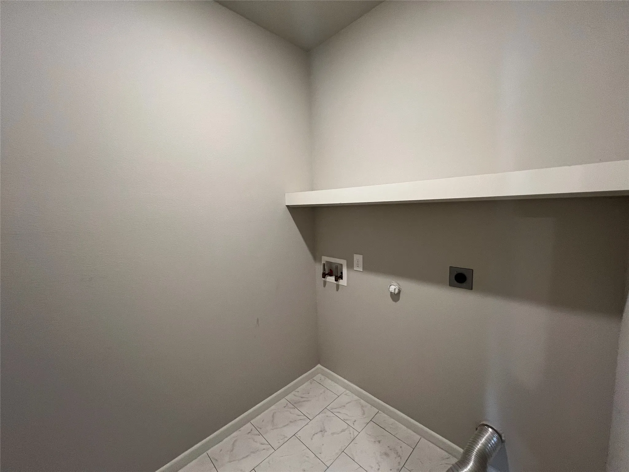Duplex For Rent in Grayson County , 2709 Ginger Court, Sherman, Texas 75092, 3 Bedrooms, 2 Bathrooms, 1 Garage spaces, 1,094 Sqft, built in 2022, Price $1,450, mls#21293116, Real Estate Agent in Sherman, Homes For Rent in Grayson county, Homes For Rent in Sherman, Realtor in Sherman Texas, Real Estate Brokerage Independent Realty Texas, Luminita Cordes Realtor