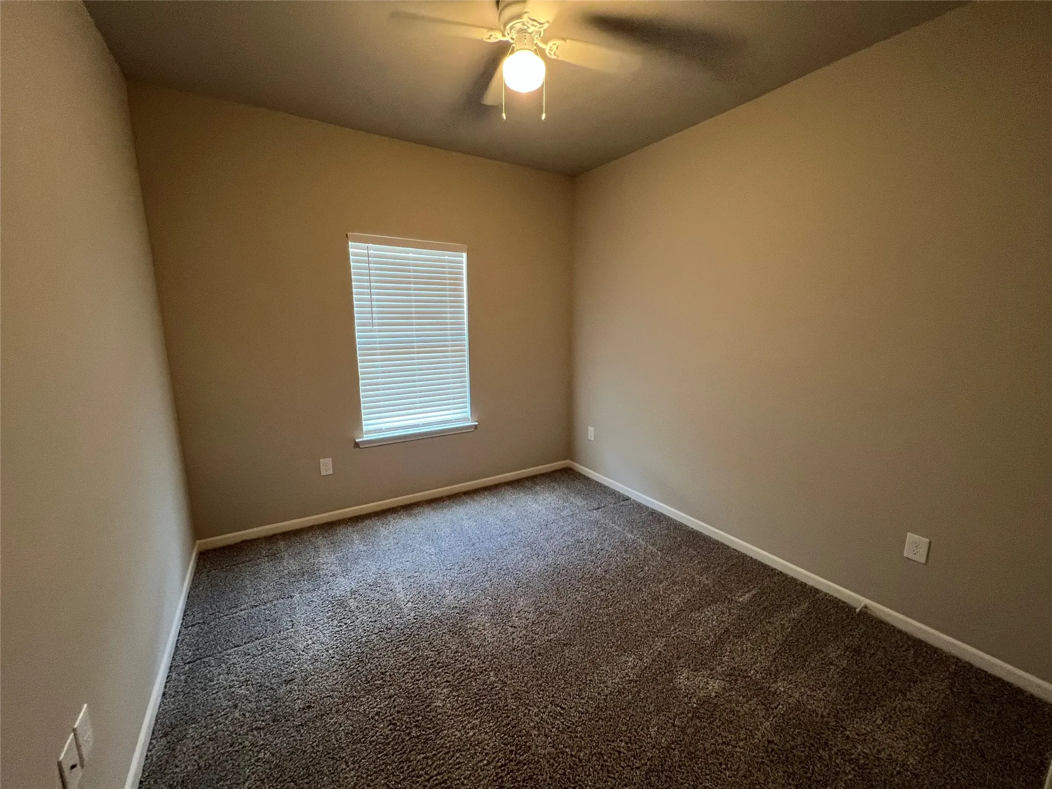 Duplex For Rent in Grayson County , 2709 Ginger Court, Sherman, Texas 75092, 3 Bedrooms, 2 Bathrooms, 1 Garage spaces, 1,094 Sqft, built in 2022, Price $1,450, mls#21293116, Real Estate Agent in Sherman, Homes For Rent in Grayson county, Homes For Rent in Sherman, Realtor in Sherman Texas, Real Estate Brokerage Independent Realty Texas, Luminita Cordes Realtor